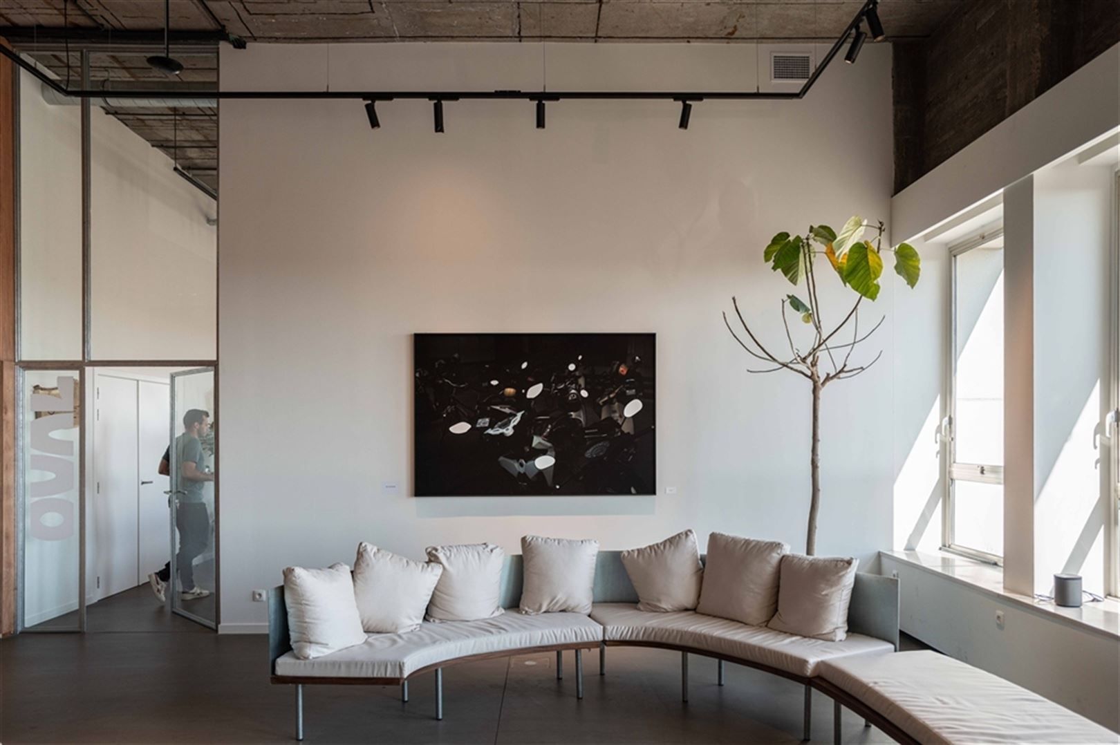 Co-rental in inspirerend skyline-kantoor OVAL Sky foto 3