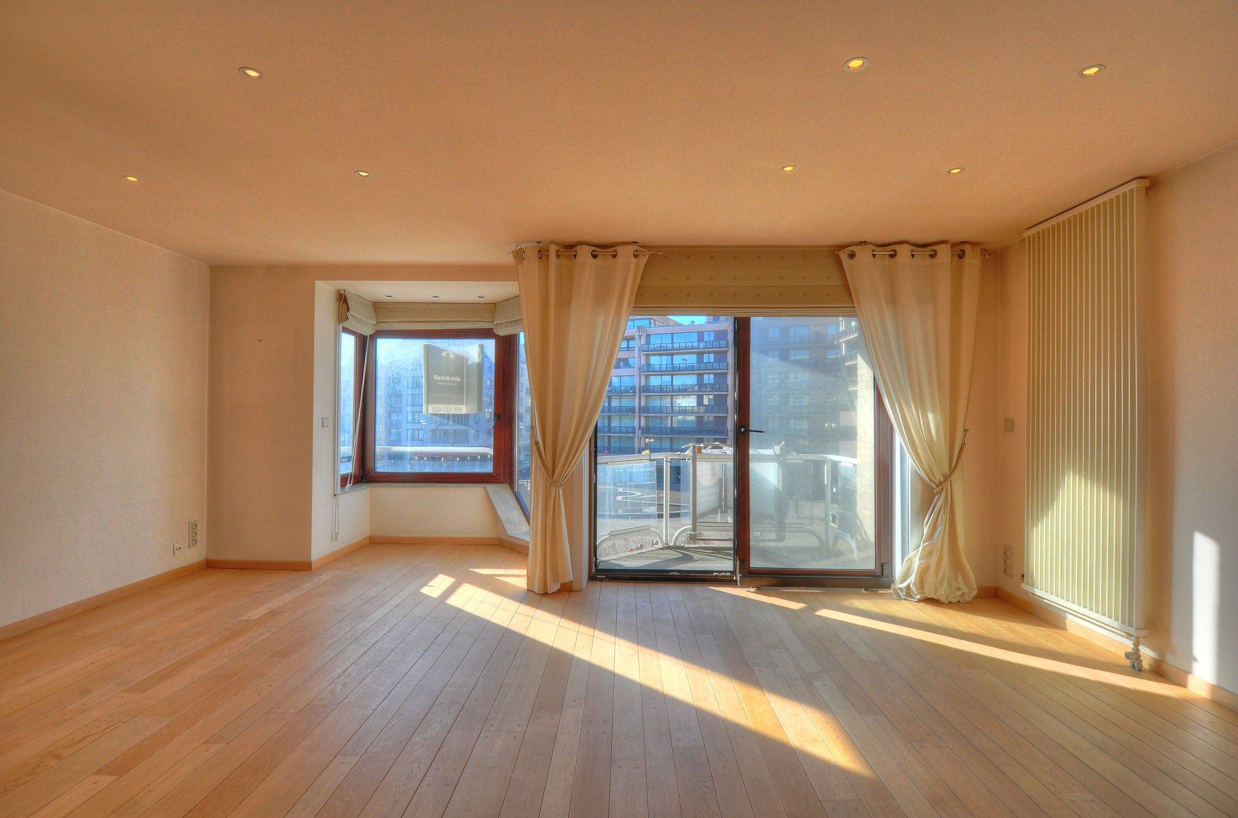 Ruim appartement met zijdelings zeezicht te Knokke foto 4