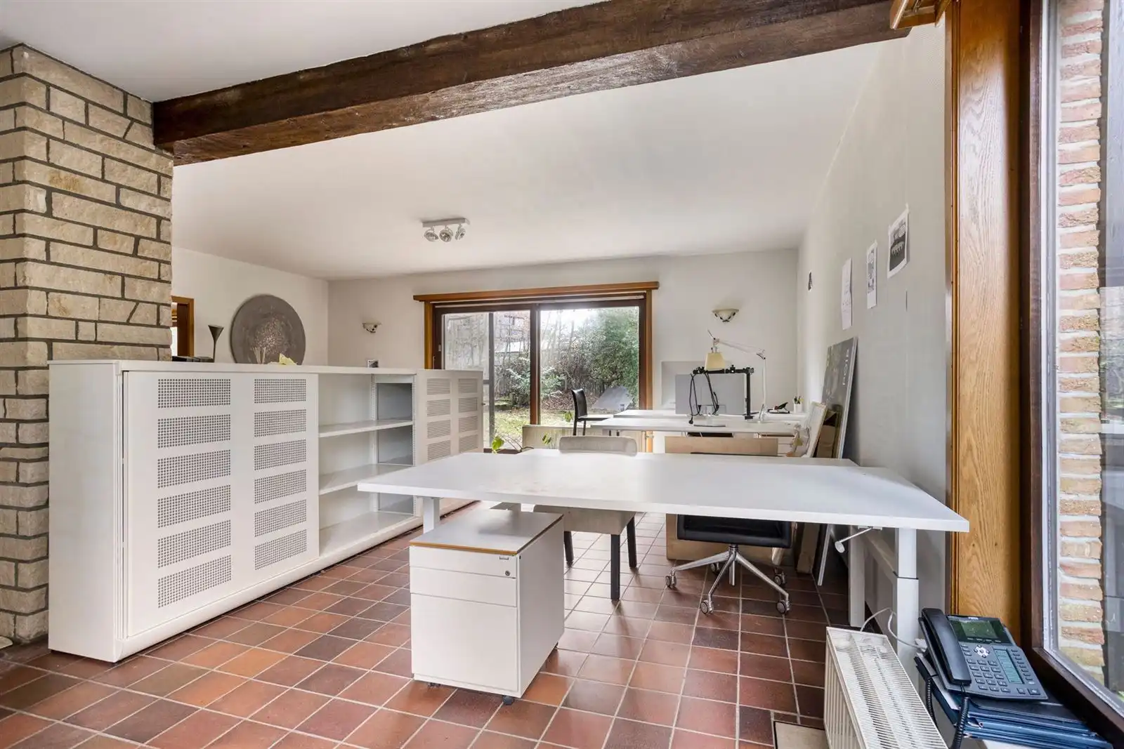 Villa op te frissen in hartje Pajottegem foto 7