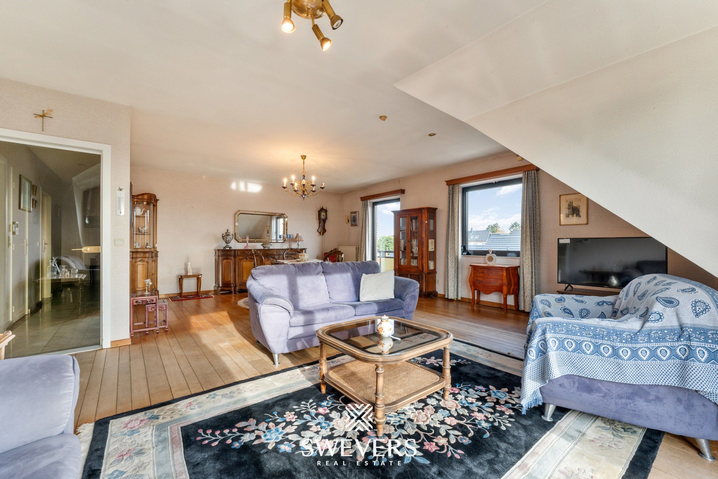 Ruim appartement met 3 slpk en veel lichtinval in Borgloon foto 6