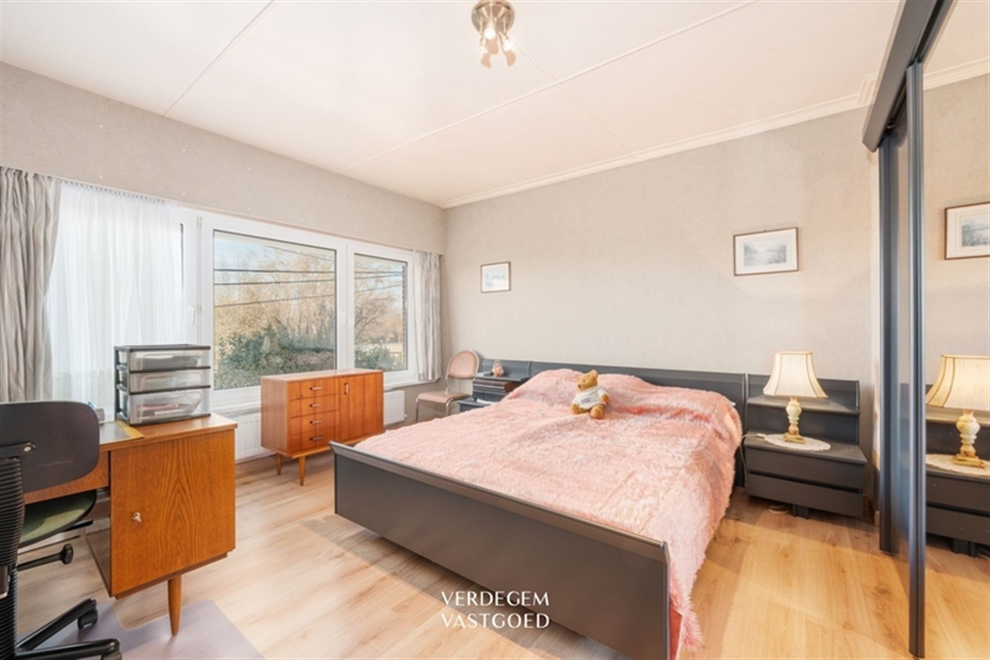 Twee woningen: instapklaar en nieuwbouw- of renovatiepotentieel foto 12