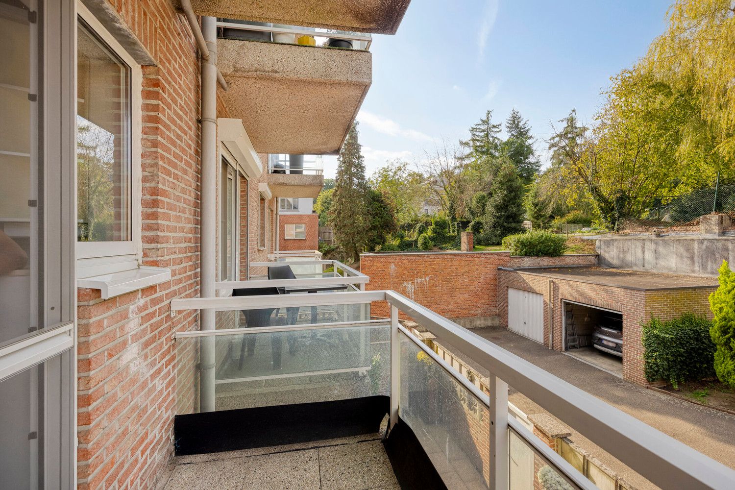 RUIM EN LICHT APPARTEMENT MET 3 SLPKS, TERRASSEN EN GARAGE IN HET HARTJE VAN LUMMEN! foto 14