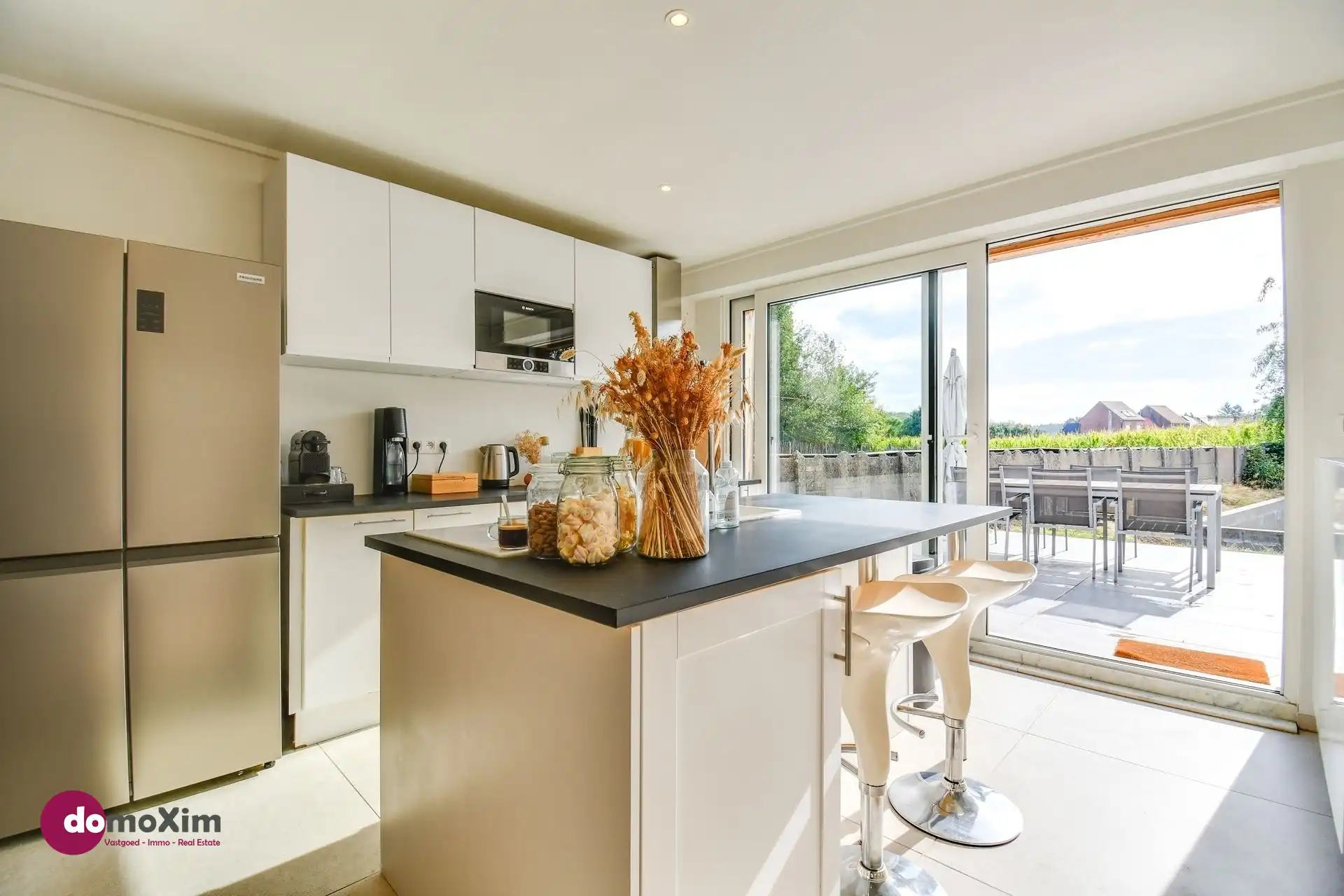 Moderne, gerenoveerde woning met leuke tuin in Boortmeerbeek foto 9
