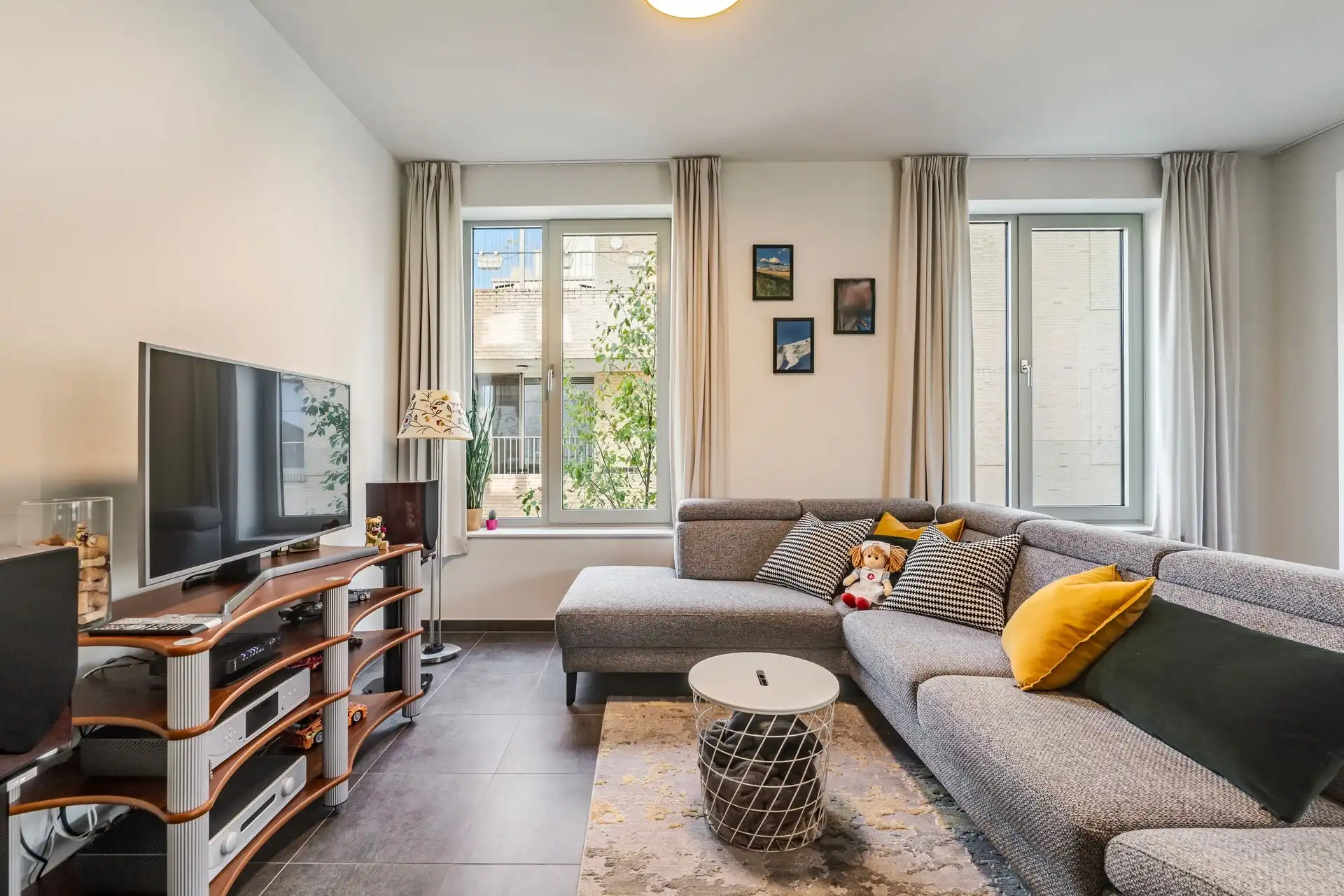 Modern en instapklaar 2 slaapkamer appartement in de Regattawijk met autostaanplaats foto 3