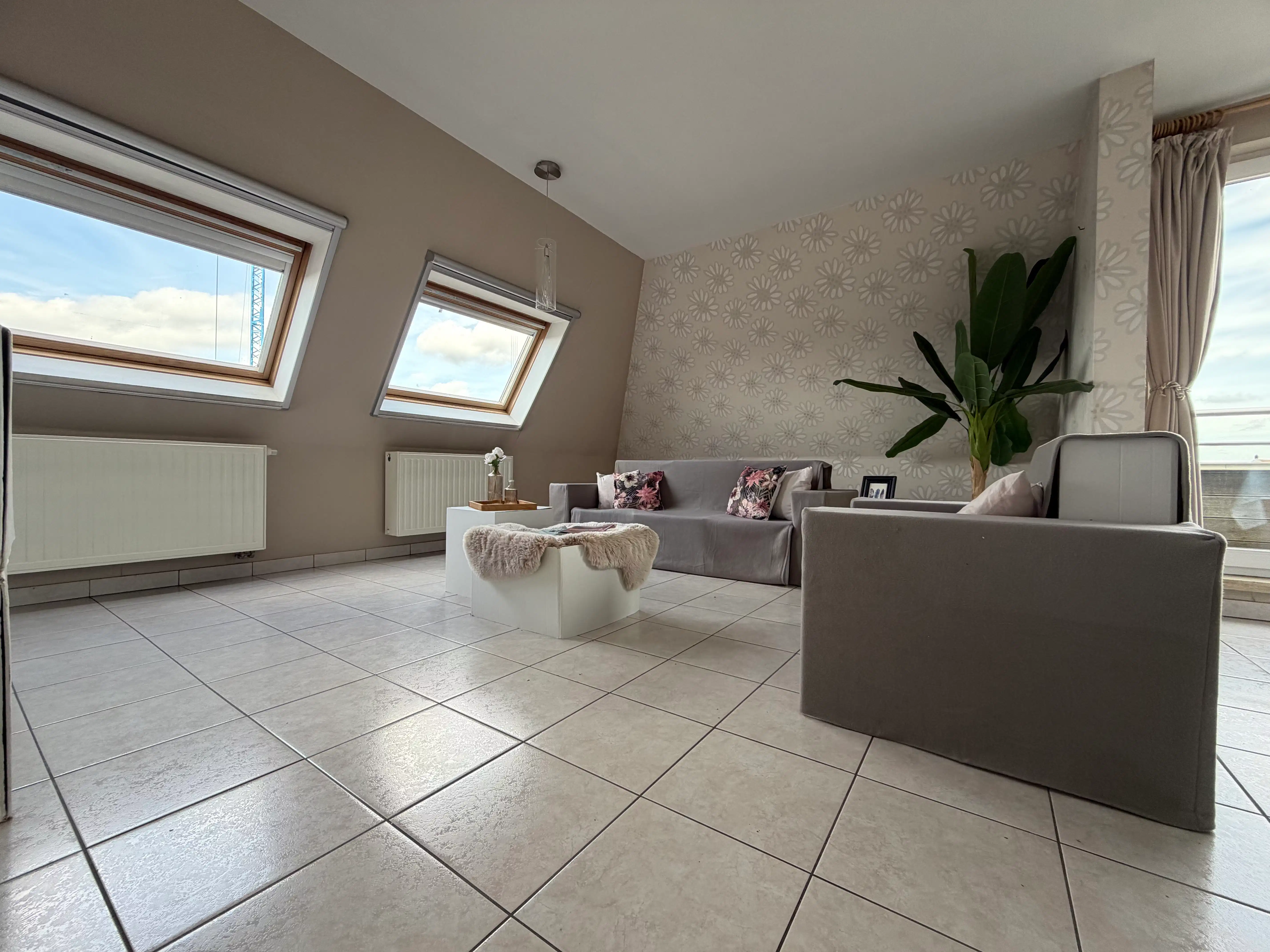 Instapklaar appartement MET garage in Residentie Spanje in het centrum van Koekelare foto 5