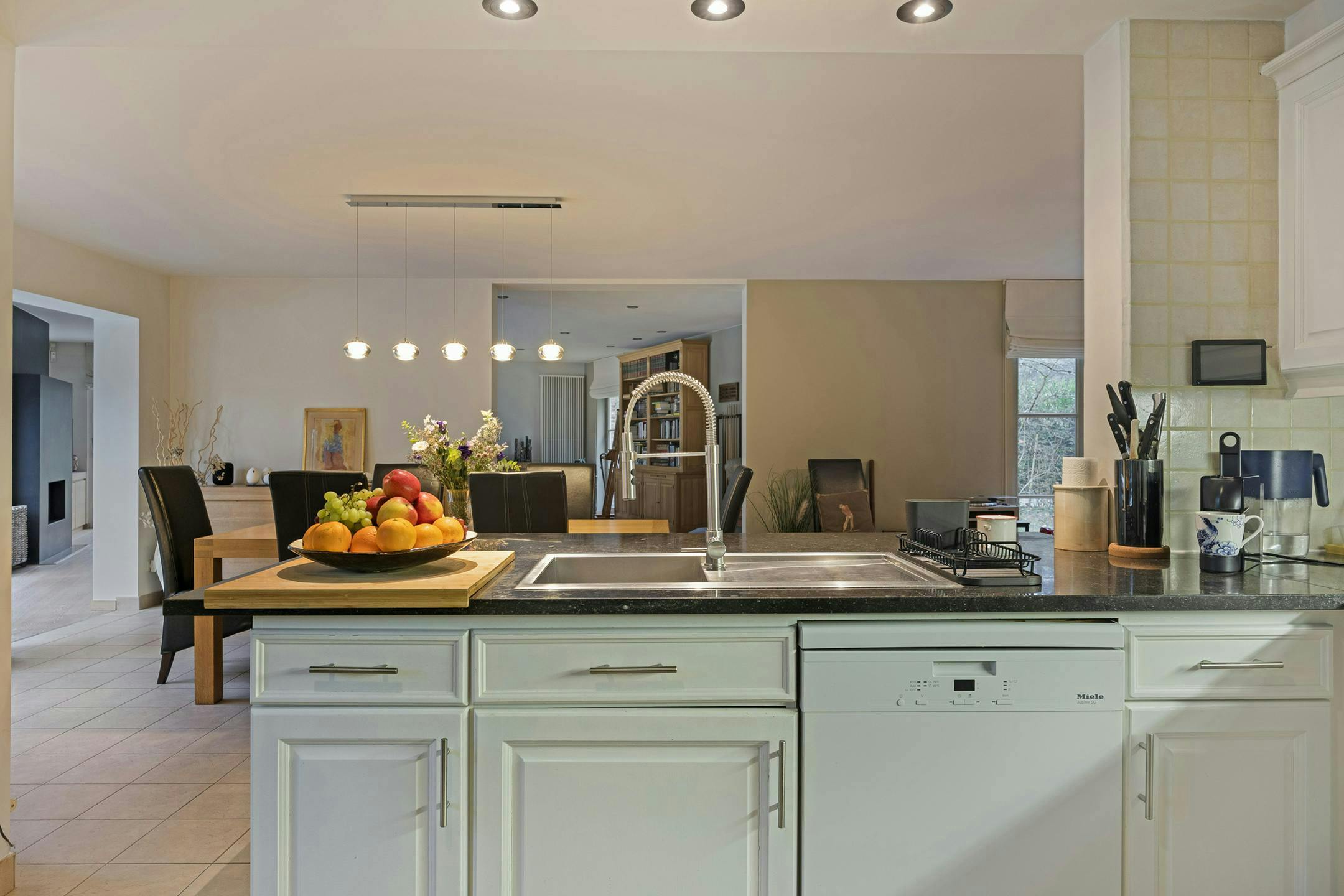 Prachtige villa op toplocatie in Bierghes. foto 12