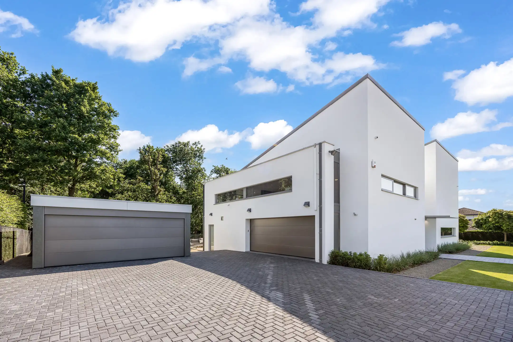 Hoogstaande villa met binnenzwembad te Lanaken foto 39