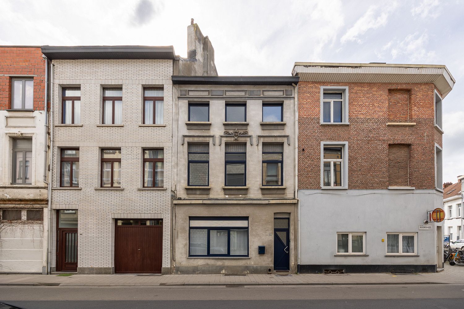 Woning (162m²) met 5 slaapkamers en 2 badkamers nabij het station van Berchem foto 28