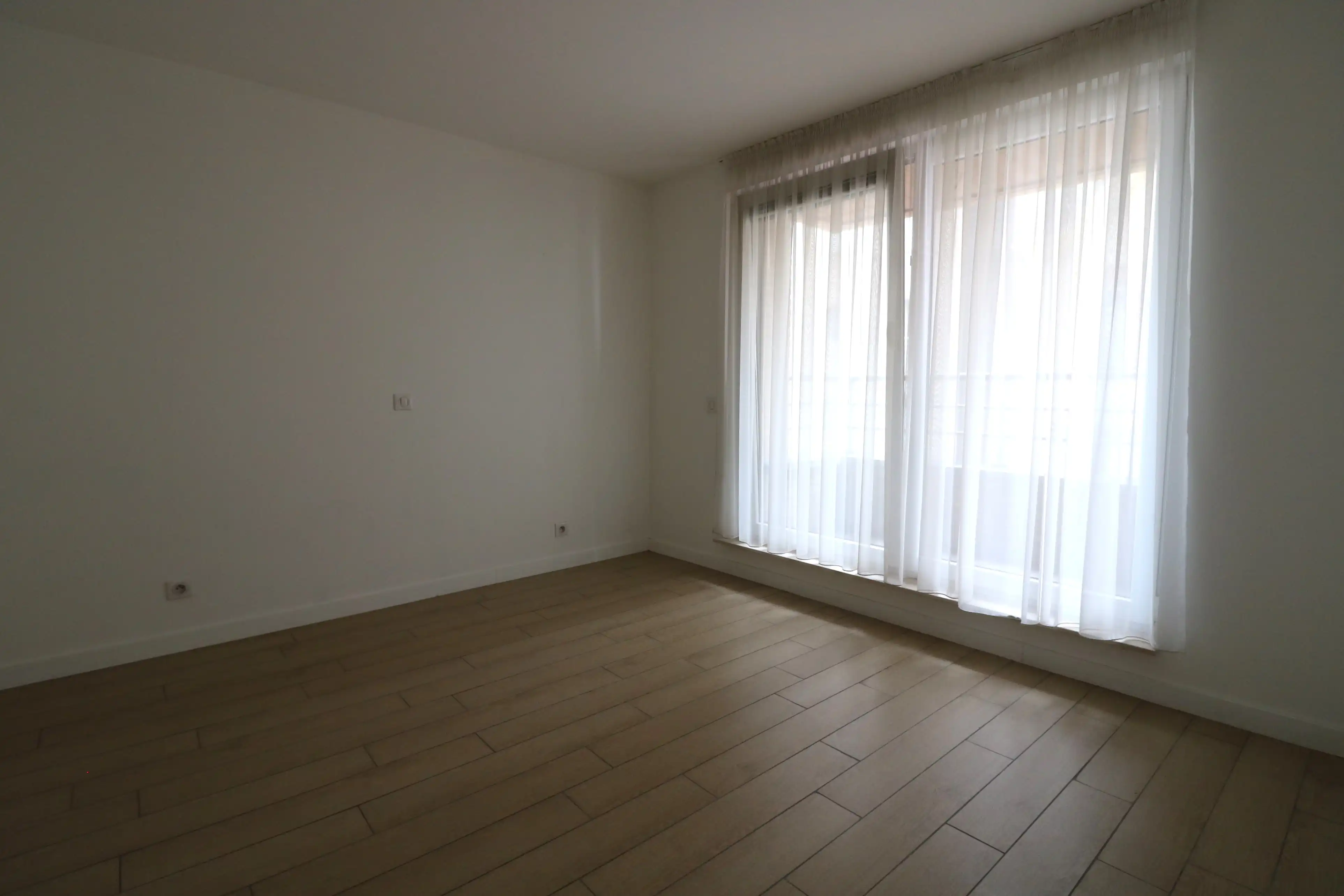 Ruim duplexappartement met 2 slaapkamers foto 4