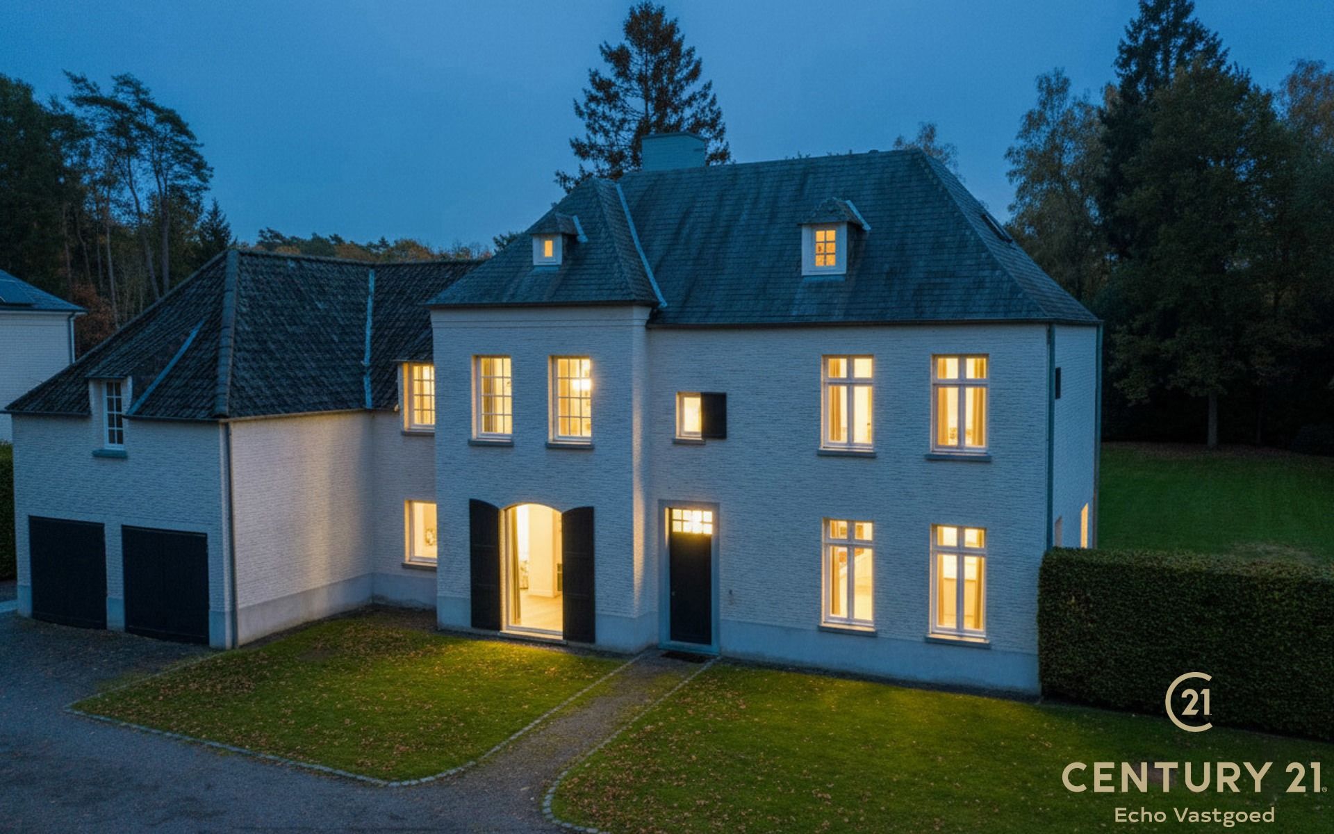 Unieke high-end villa met royaal woonoppervlak op 2415m² foto 31