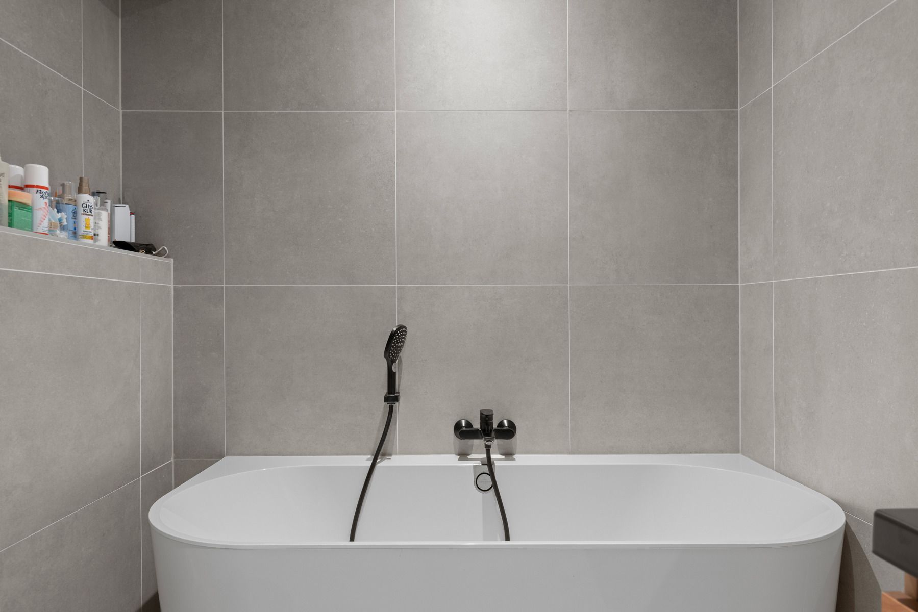 Luxueus, ruim en hoogwaardig afgewerkt appartement te Heusden foto 23