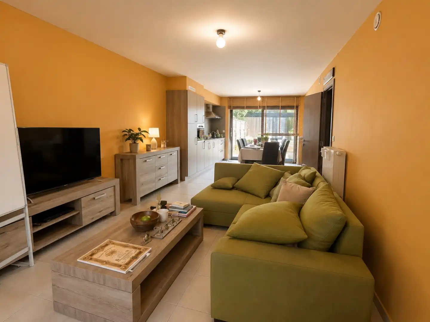 Recente woning met 3 slks, carport, tuin,... foto {{pictureIndex}}