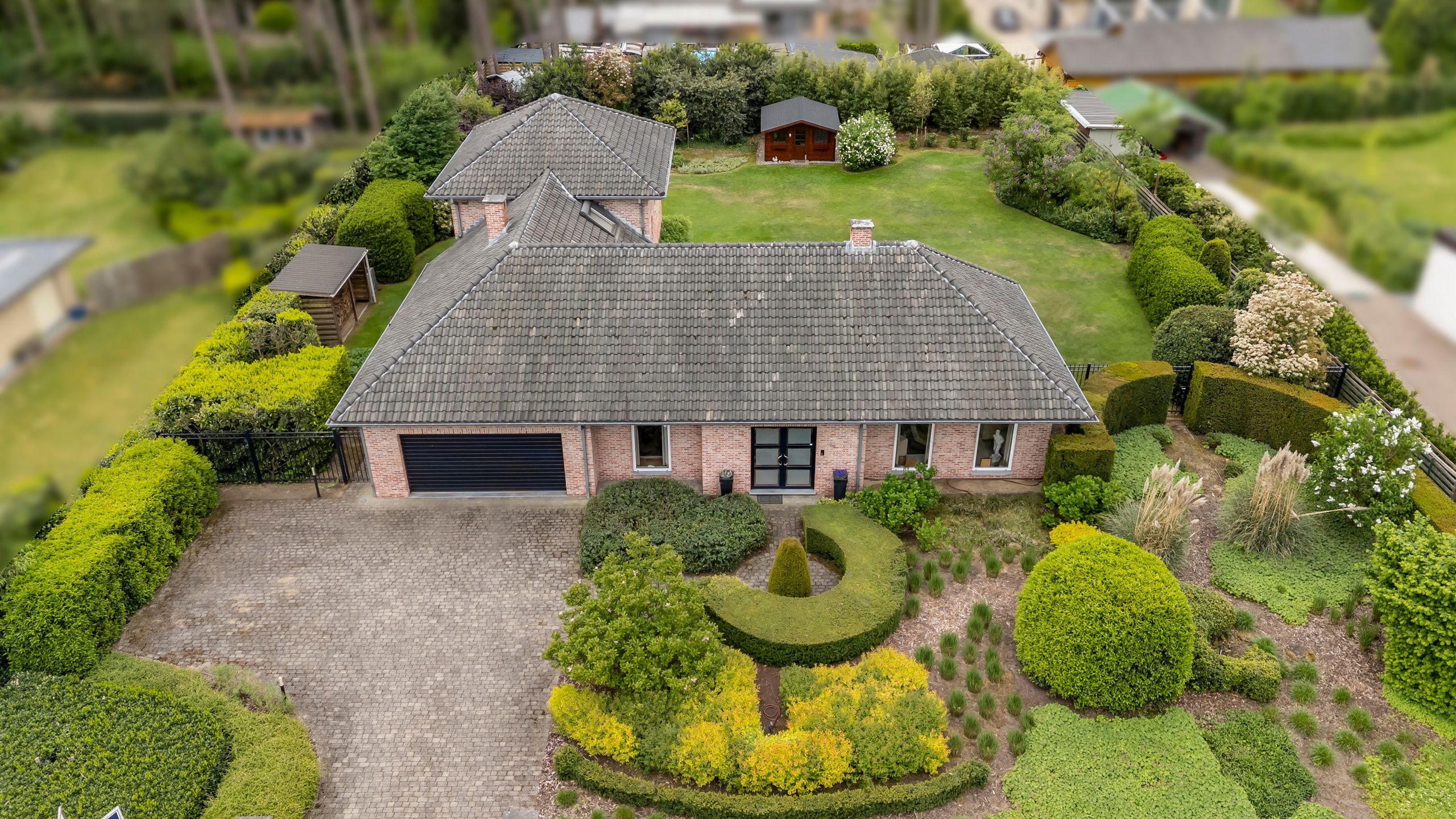 Lichtrijke villa met zuidgerichte tuin in groene wijk foto 26