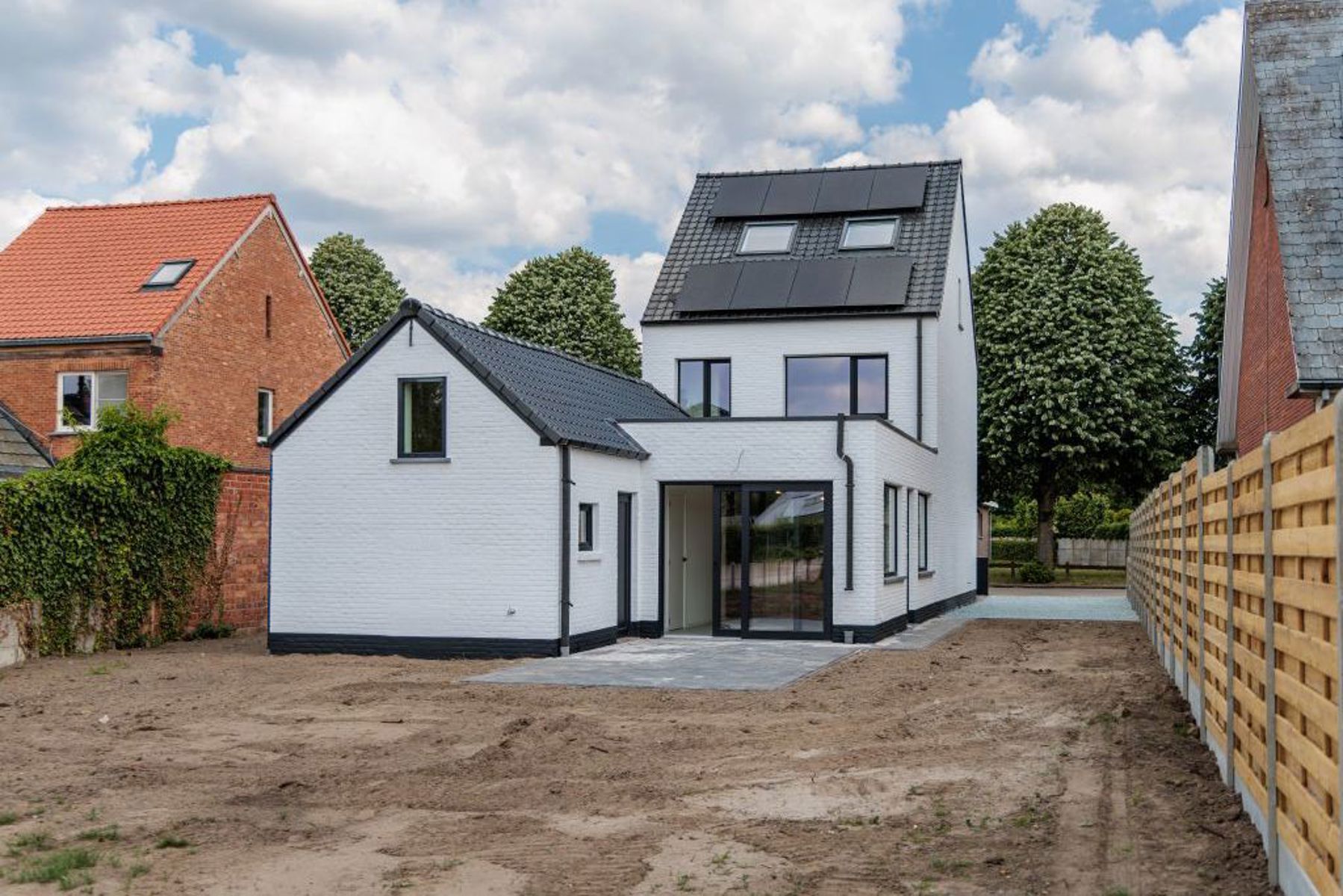 Ruime instapklare woning met 4 slaapkamers foto 24