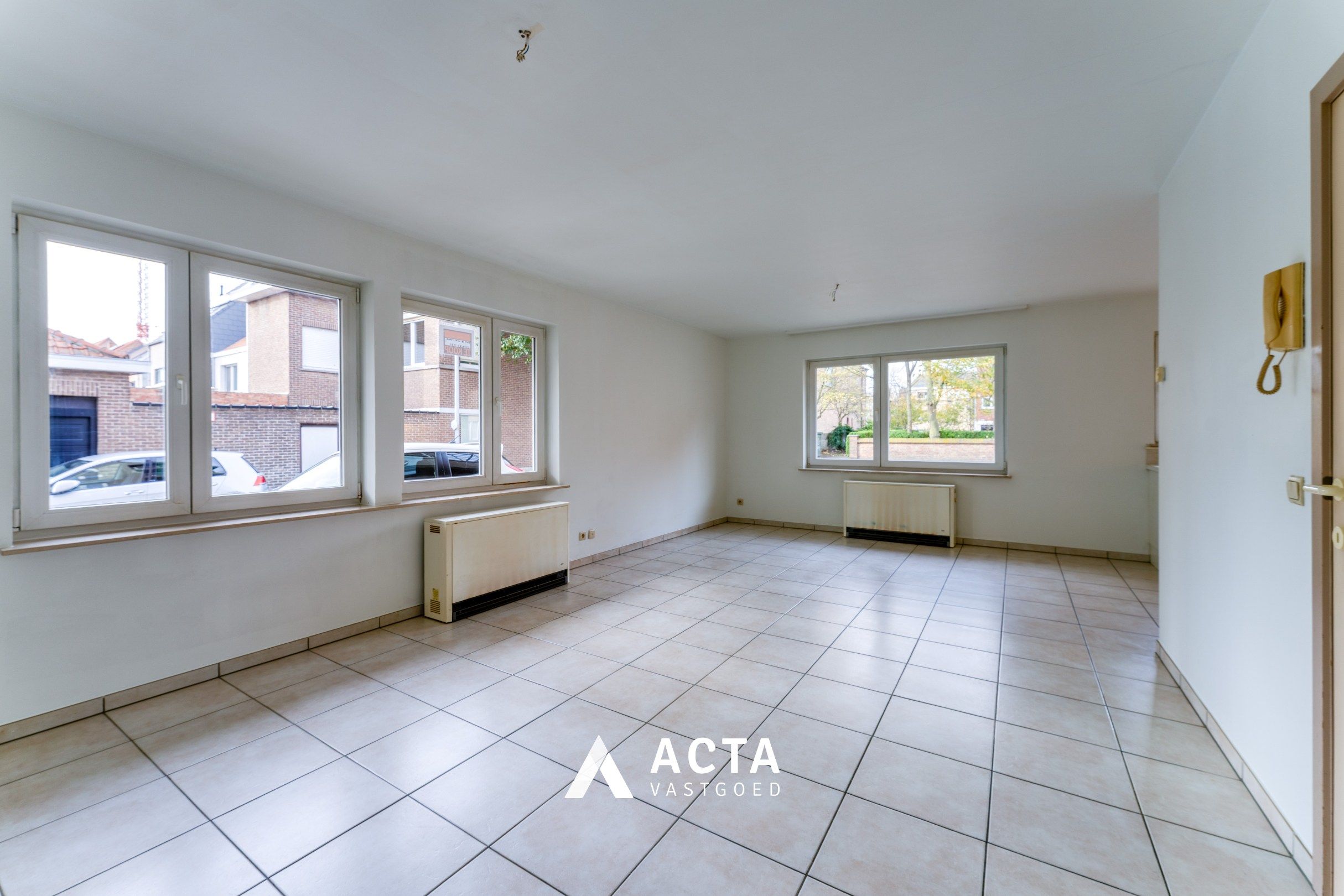 Instapklaar hoekappartement met één slaapkamer in rustige wijk foto 4