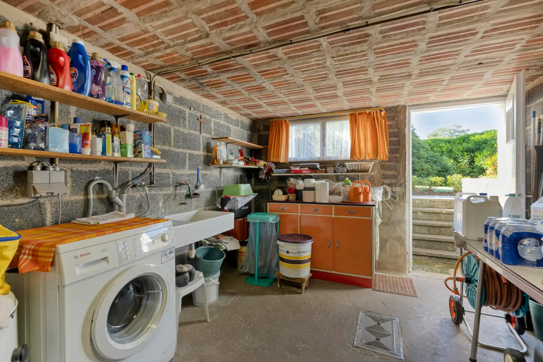 Charmante woning met mooie tuin, 3 slaapkamers en garage foto 12