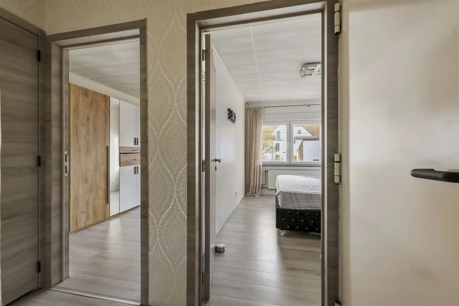 ZONNIG / LAGE ALGEMENE KOSTEN  foto 10