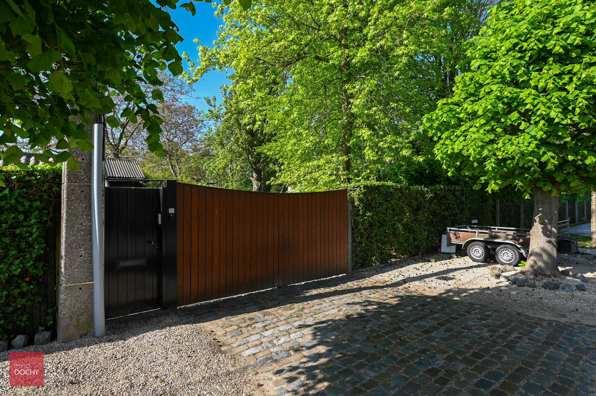 Ruime villa met prachtige tuin foto 22