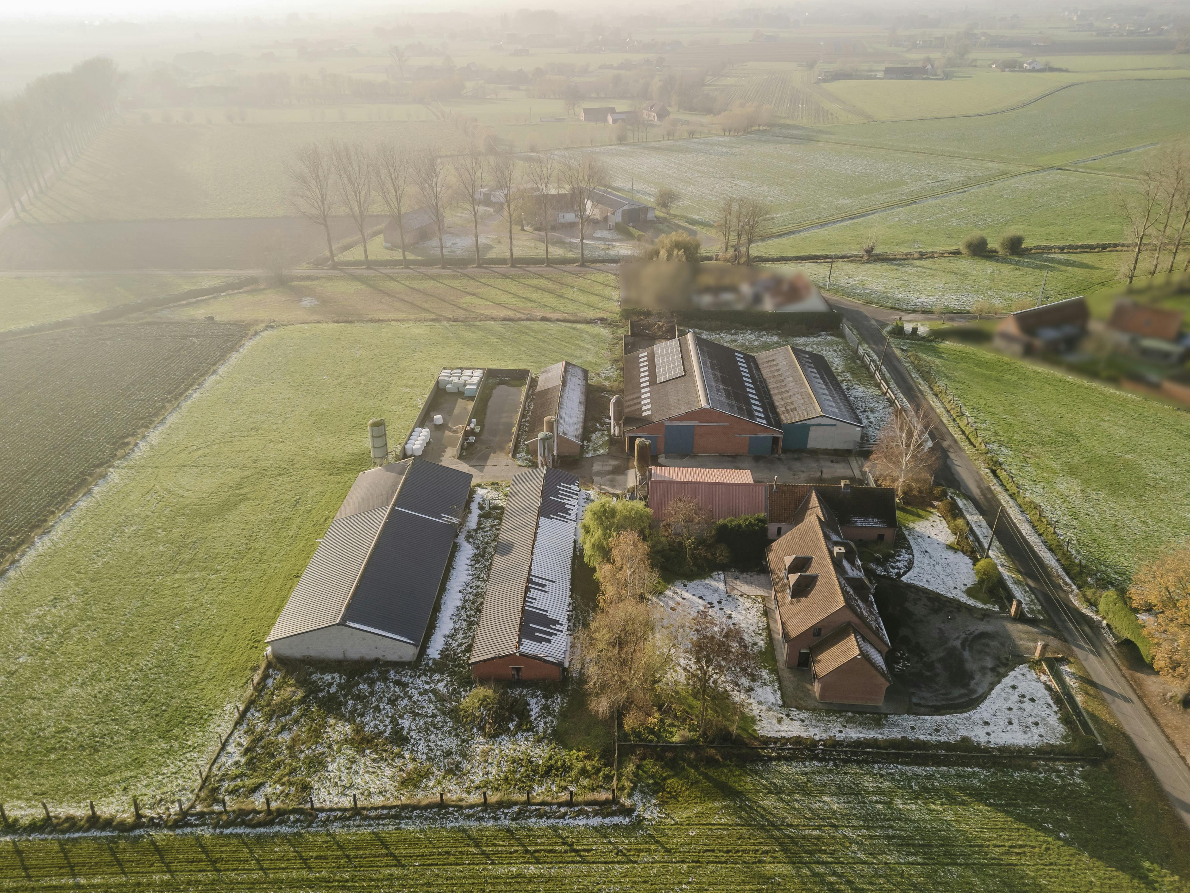 Villa met stallingen te koop op een ruim perceel van  10.026m² foto 22