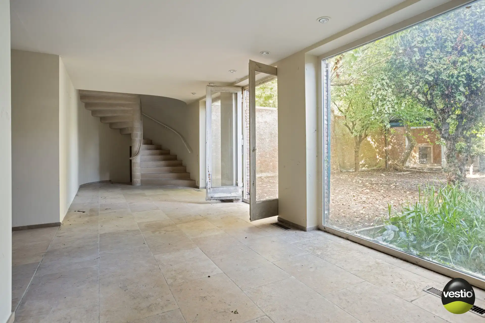 Stadsvilla met ziel – te renoveren parel in het hart van Herentals foto 5