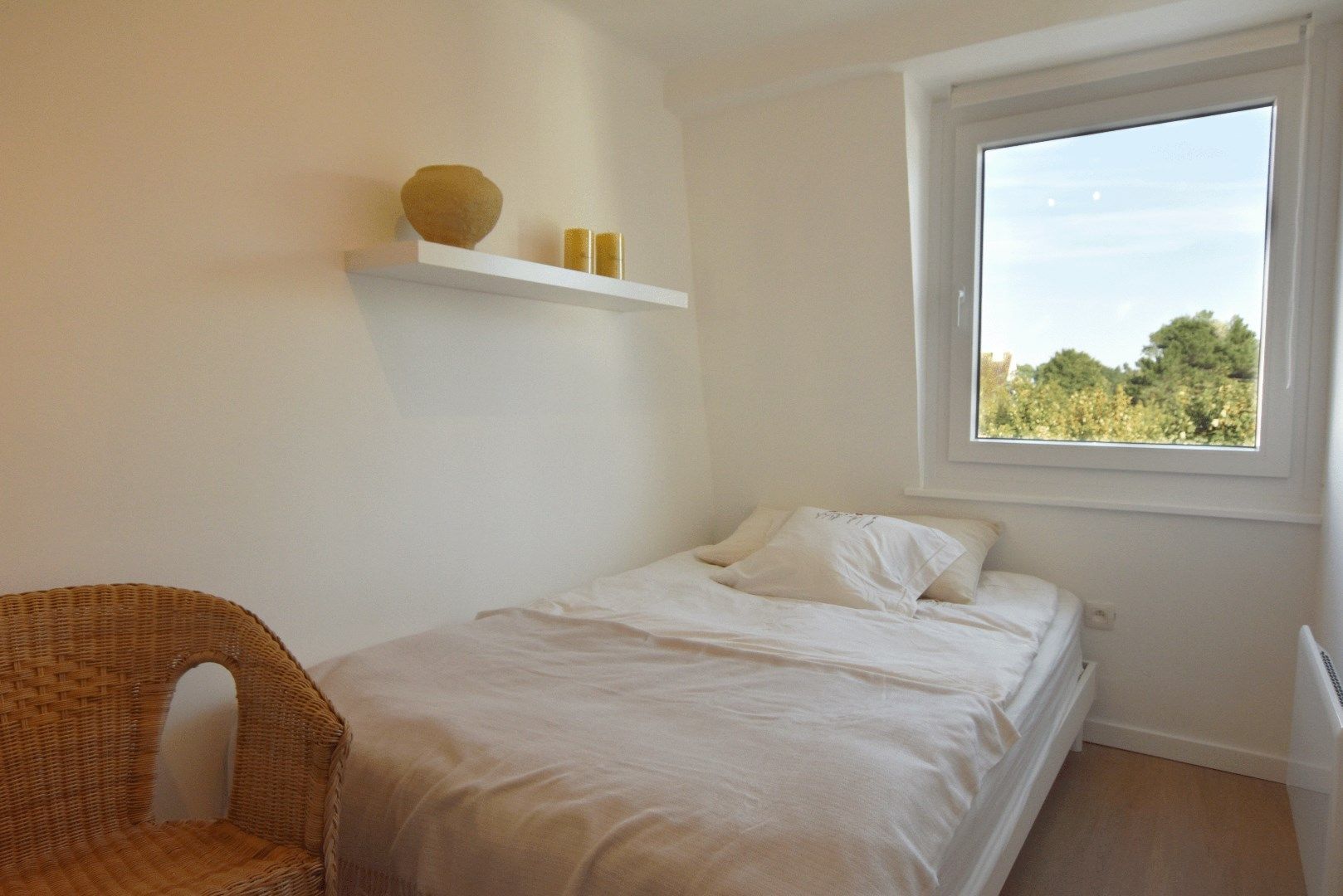 Mooi gemeubeld appartement rustig gelegen, doch centraal foto 7