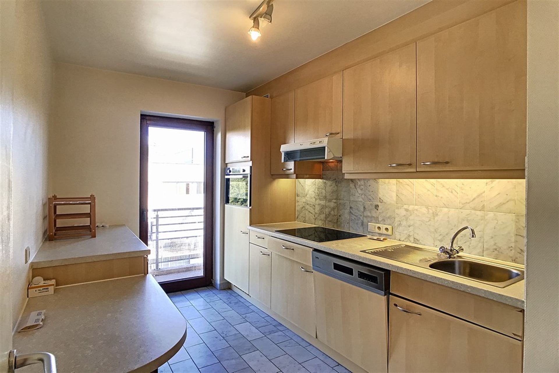 Gezellig appartement te Evere foto 6