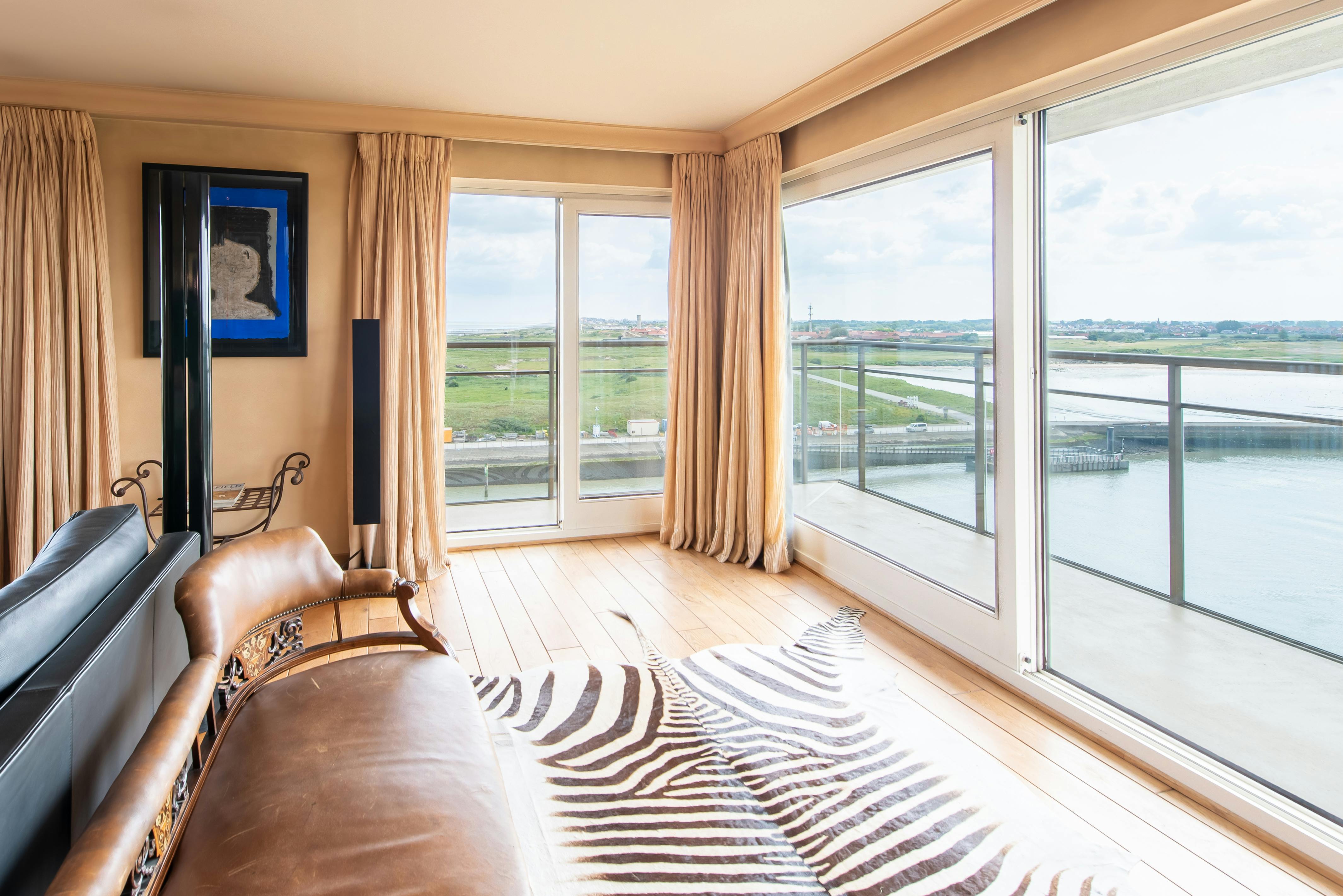 Exclusief appartement met prachtig zicht op de Havengeul en de zee! foto 26