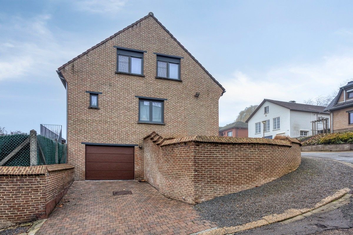 Zeer ruime villa van ca. 475m² - 6 kamers - 3 badkamers (mogelijks kangoeroewoning) nabij centrum Overijse foto 2