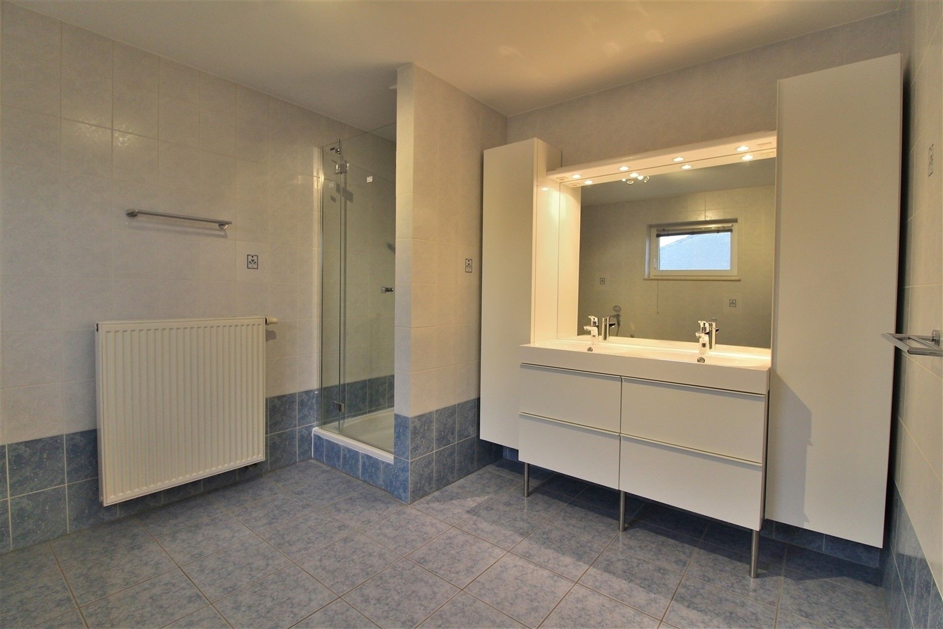 Rustig gelegen villa met ruime tuin foto 21