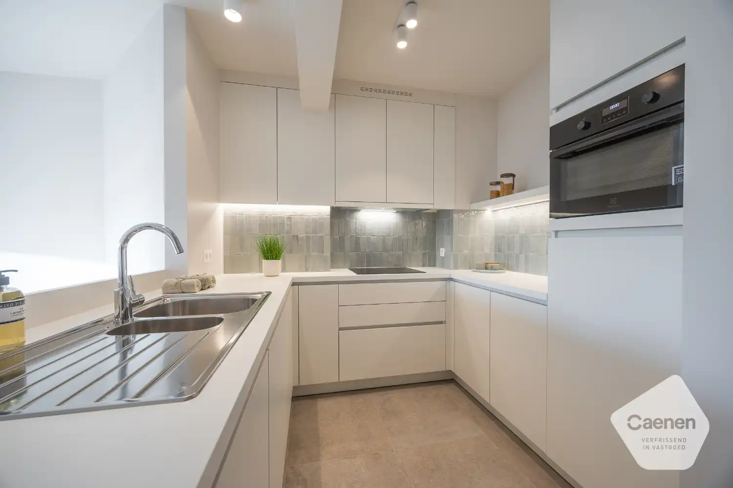 Gerenoveerd appartement op topligging foto 11