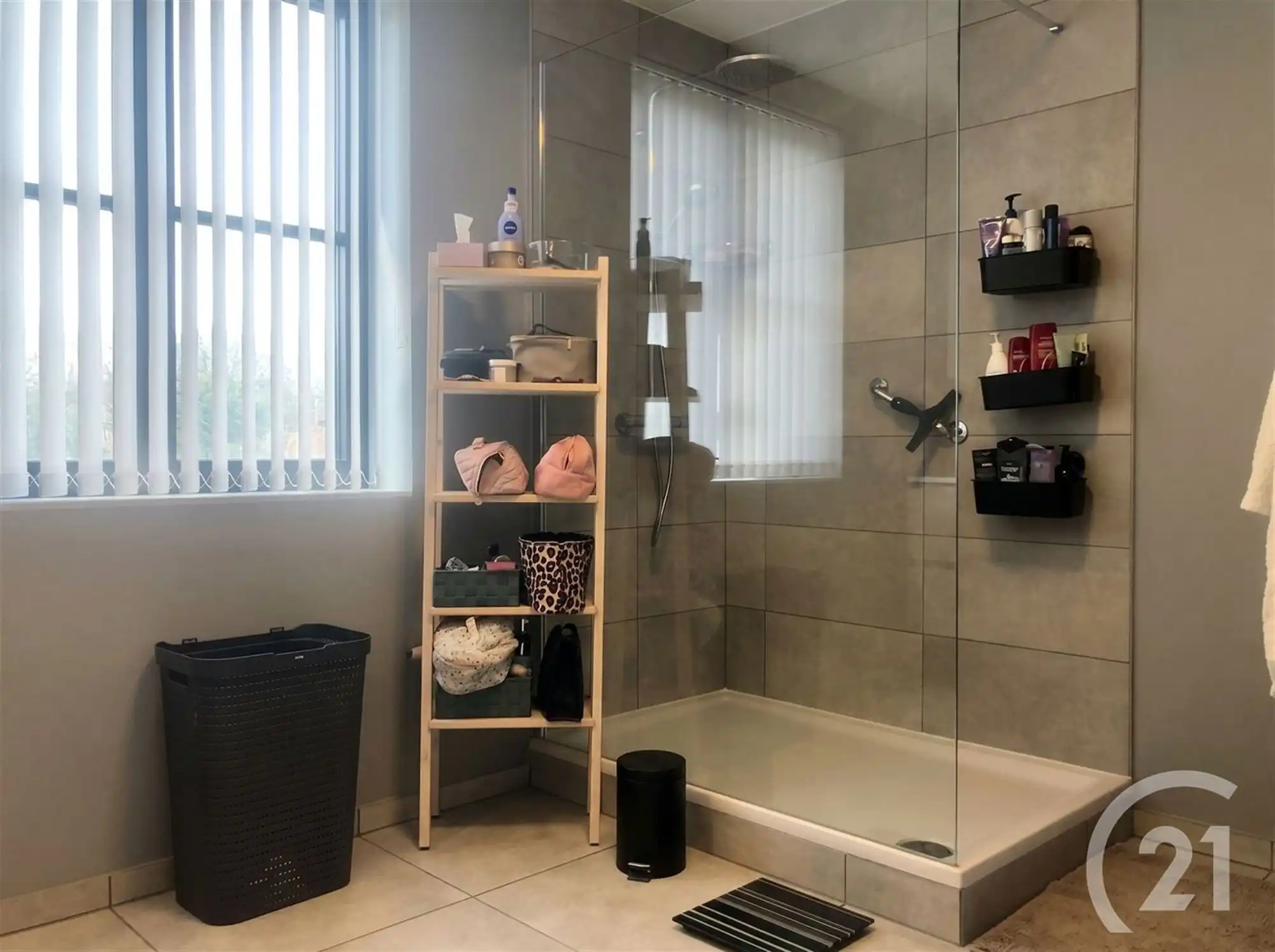 Ruime woning met zonnige tuin in Schriek! foto 25