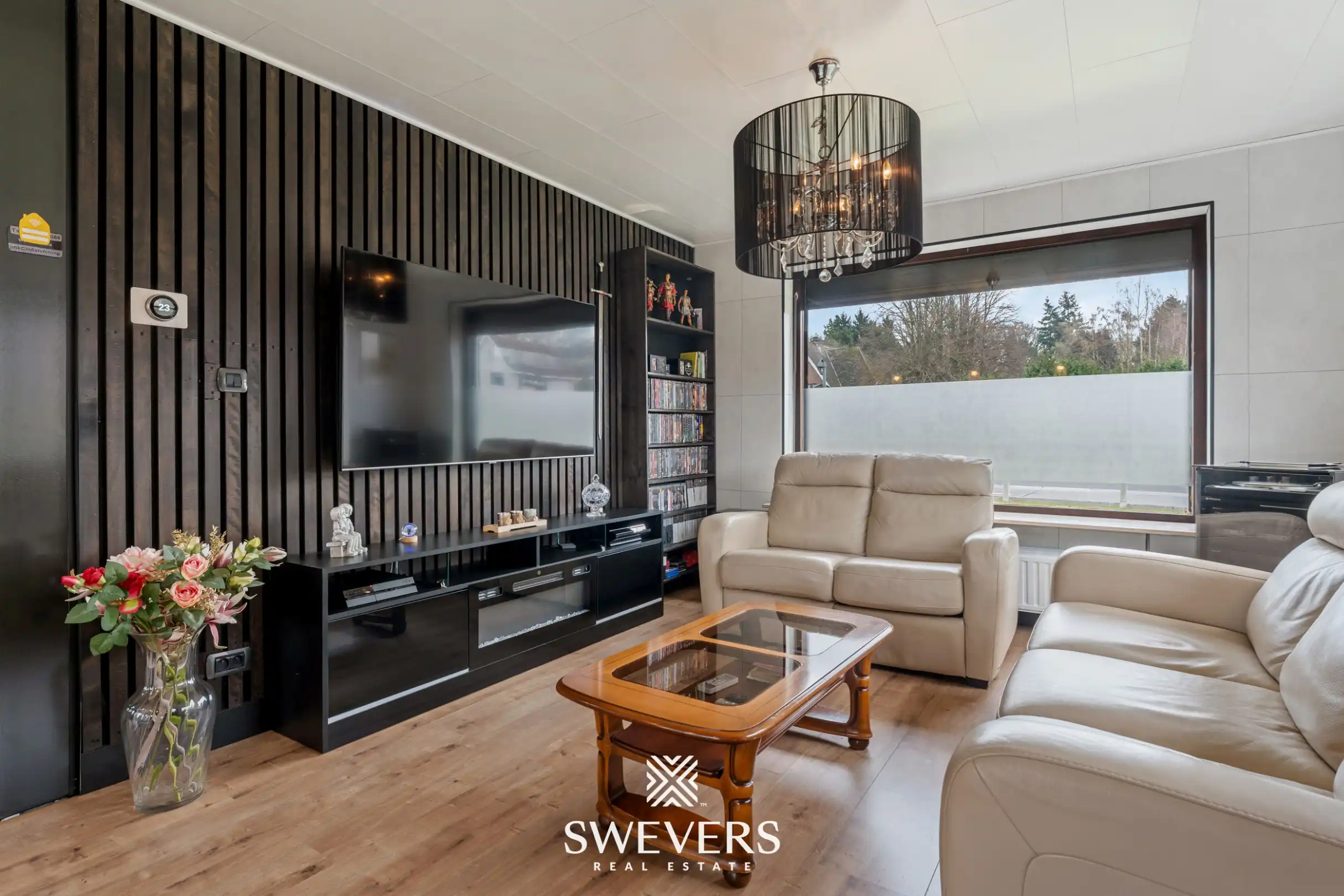 Instapklare gezinswoning met 3 slaapkamers en dubbele garage gelegen op toplocatie foto 6