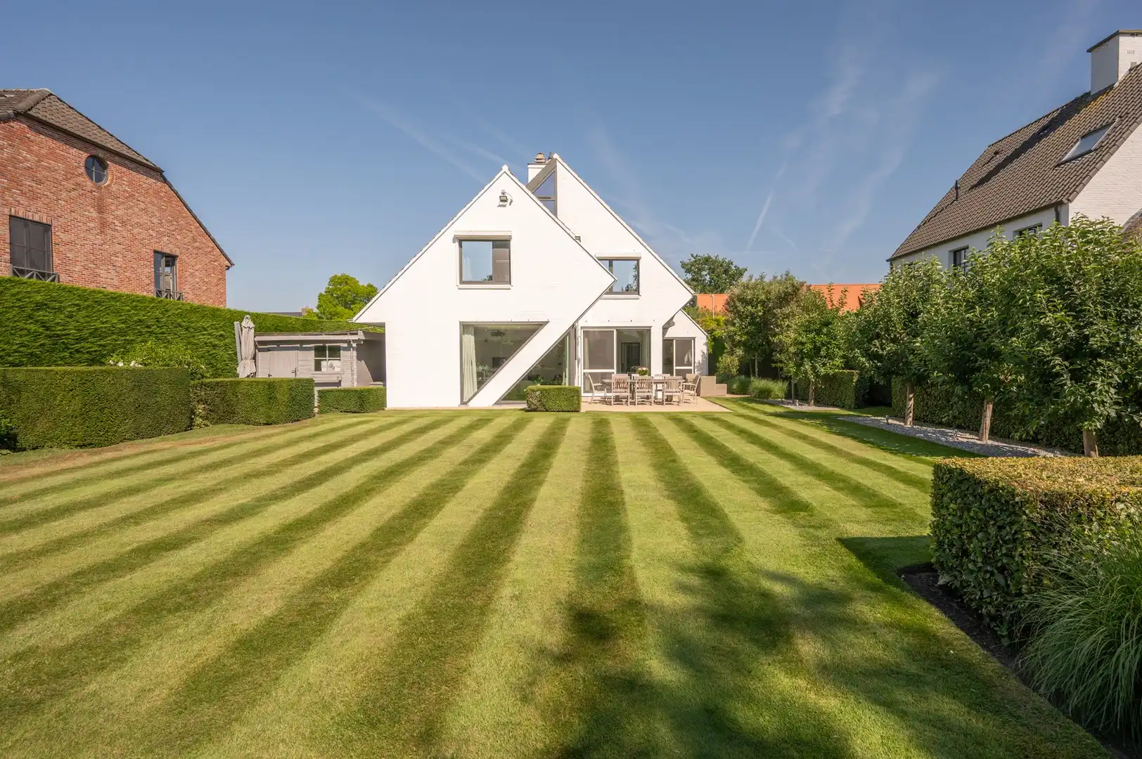 Vrijstaande villa, rustig gelegen in een aangename residentiële omgeving aan de rand van Knokke. foto 20