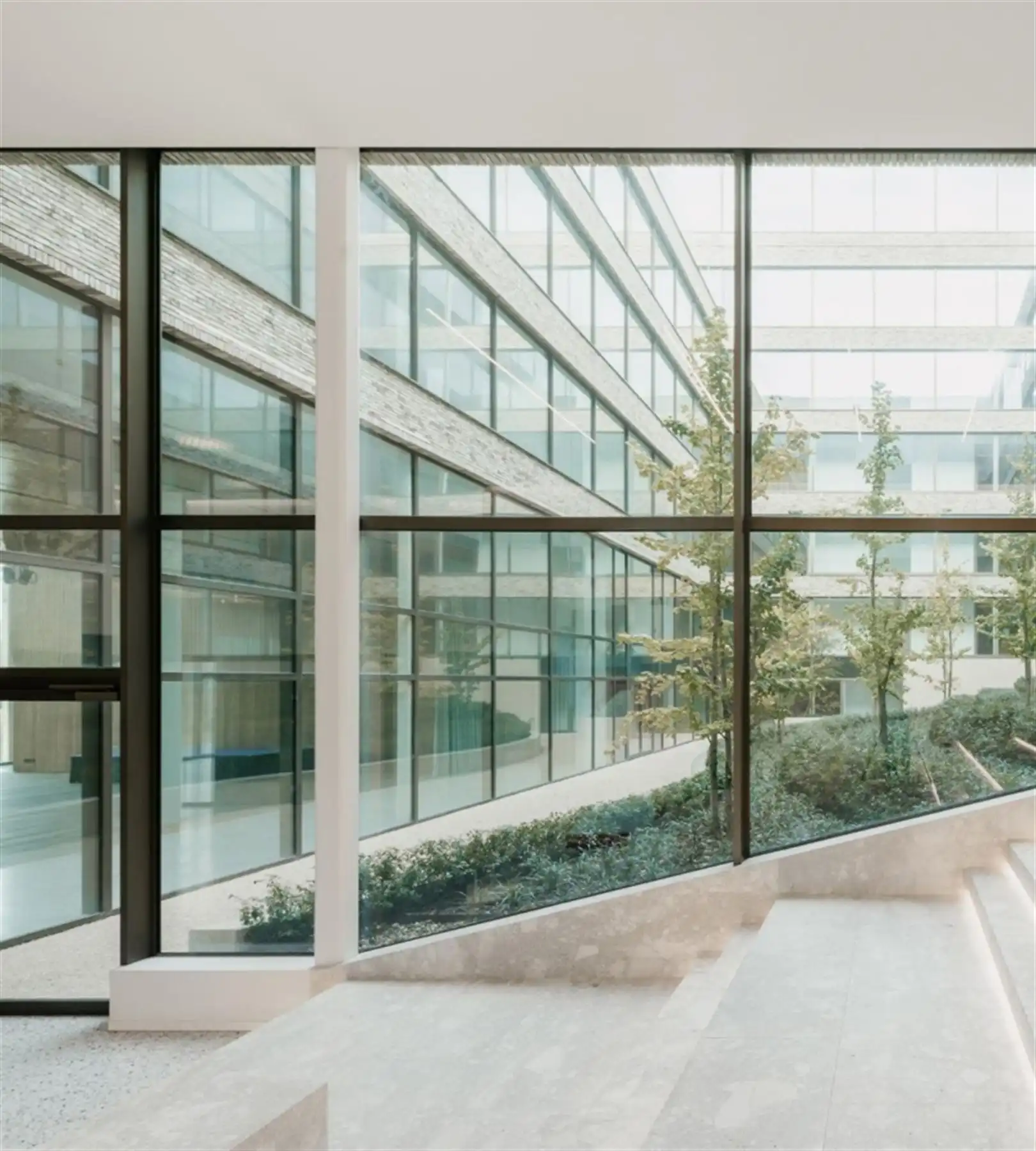 High-End afgewerkt en ingericht kantoor in Kortrijk Business Park  foto 6