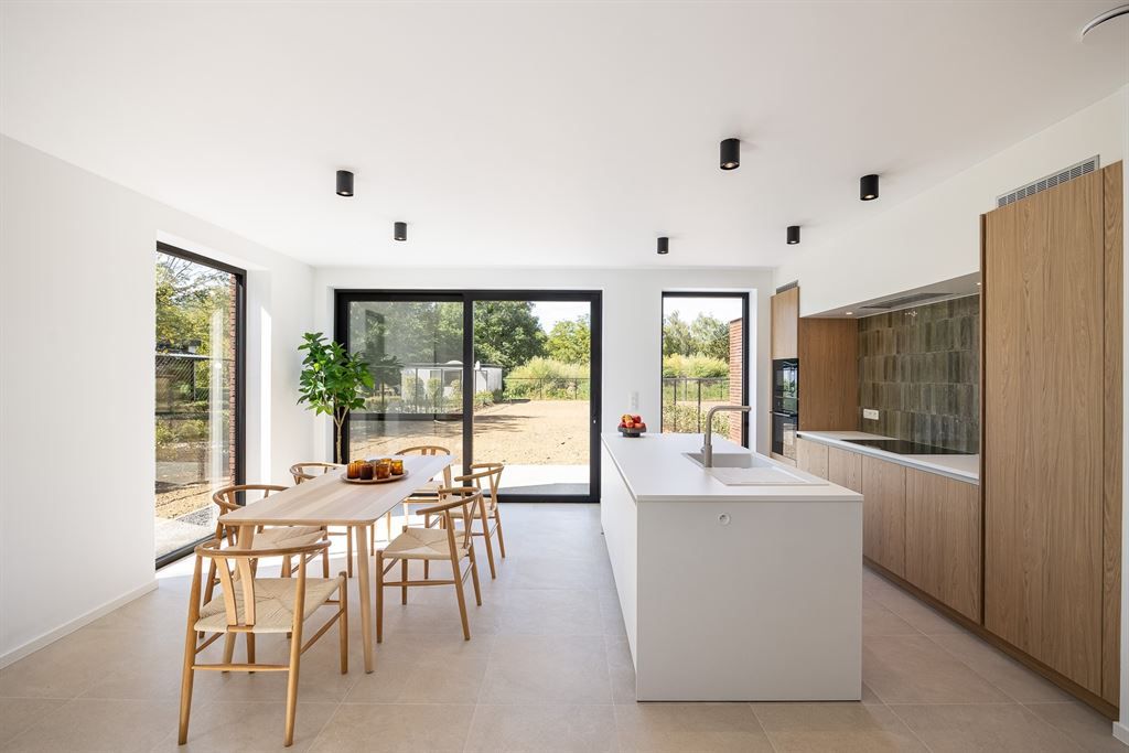 Nieuwbouwwoning op een zeer rustige locatie! foto 6