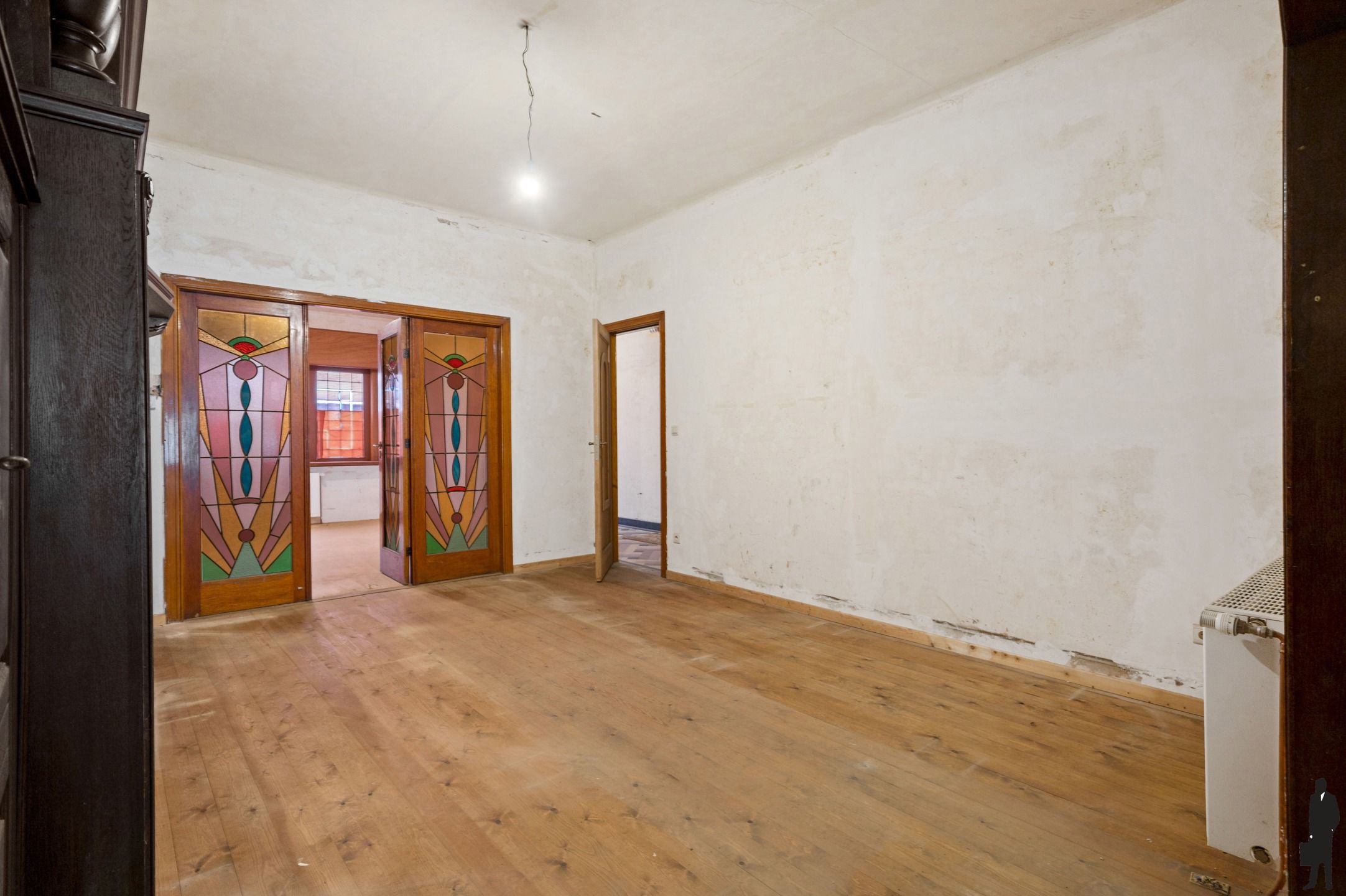 Op te frissen woning met ruime tuin foto 6