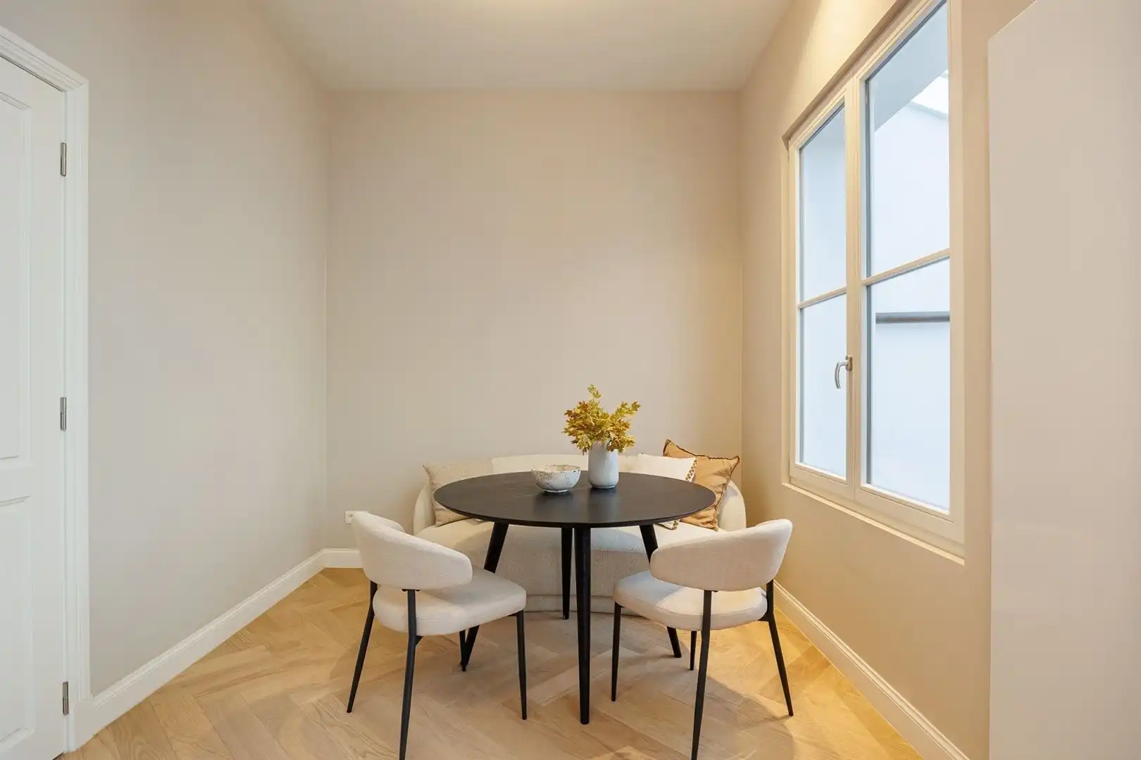 Prachtig afgewerkt appartement met tuin foto 14