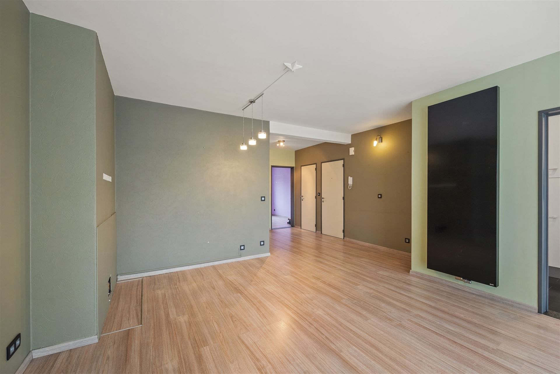 Instapklaar Appartement met Terras en Parking  foto 7