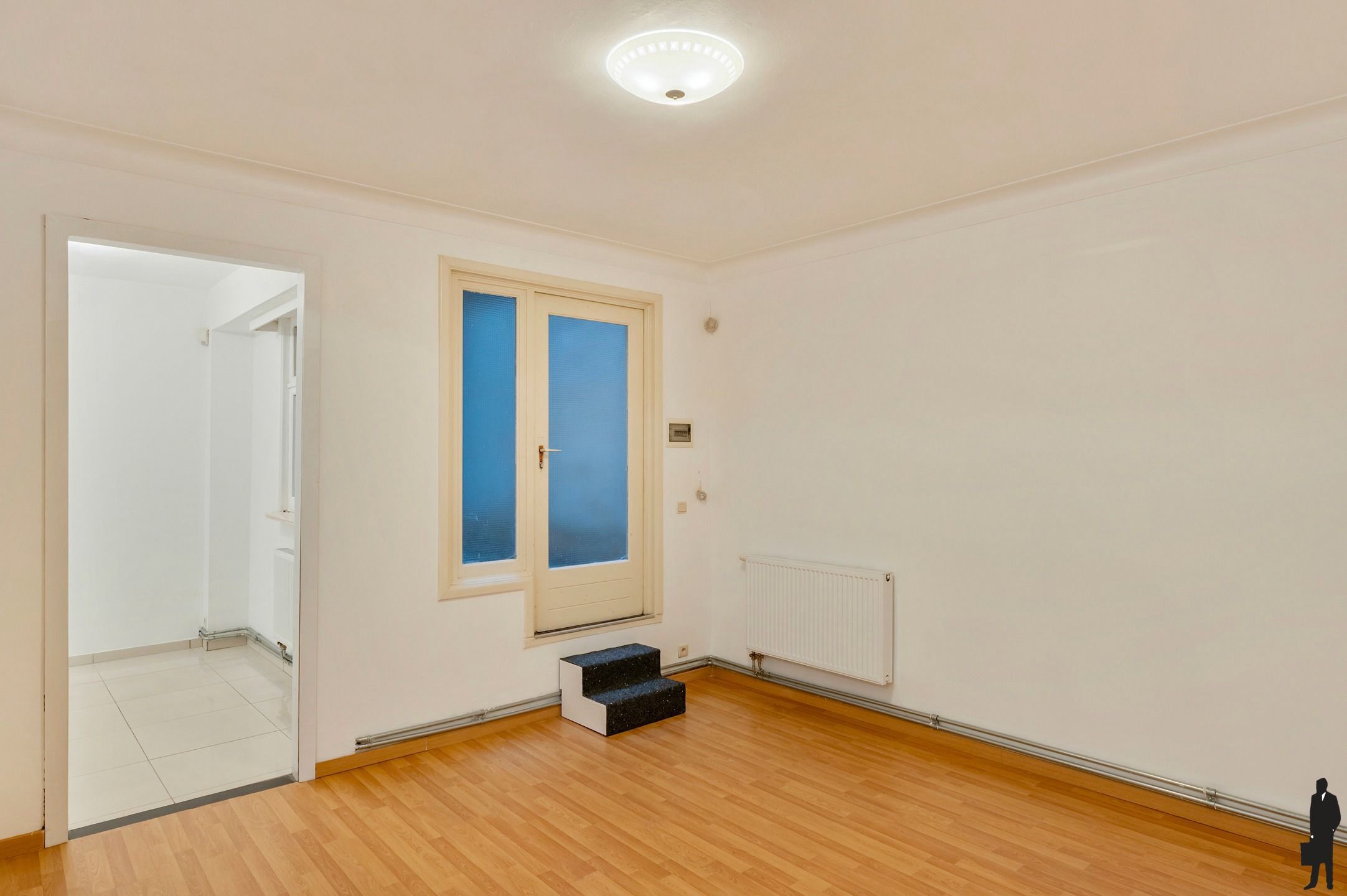 Lichtrijk commercieel gelijkvloers op toplocatie. foto 7