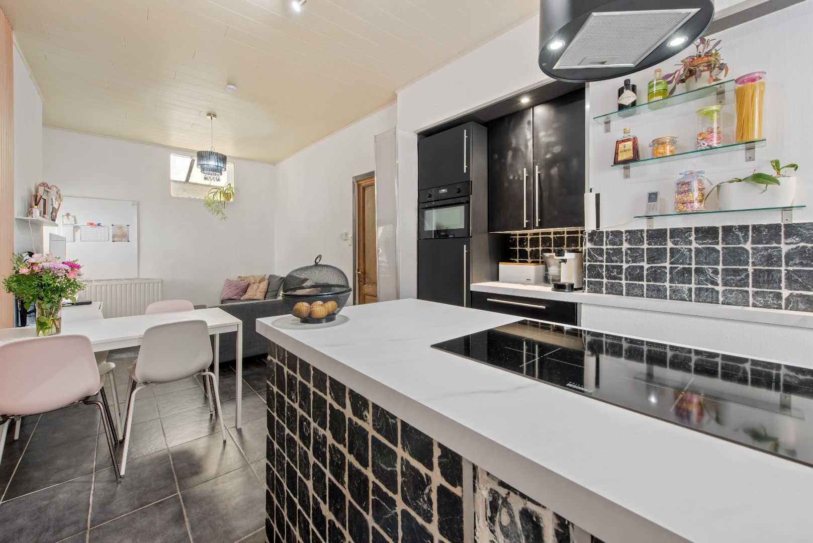 Energiezuinige en instapklare woning met 12 zonnepanelen. foto 13