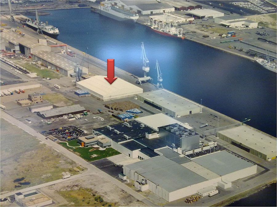 Noordelijk Insteekdok kaai 411, 8380 Zeebrugge foto {{pictureIndex}}
