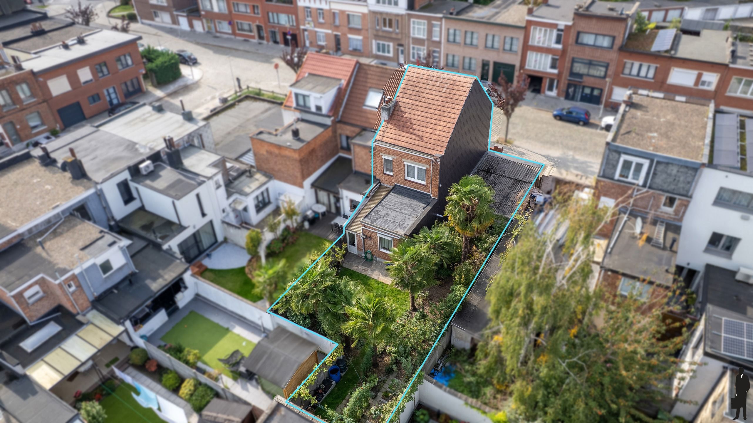 Ruime gezinswoning met bouwgrond. foto 2