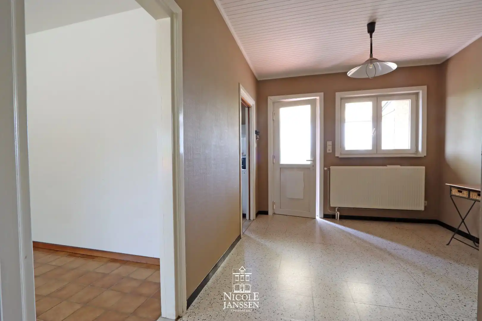 Vrijstaande gezinswoning met drie slaapkamers in een rustige omgeving  foto 8