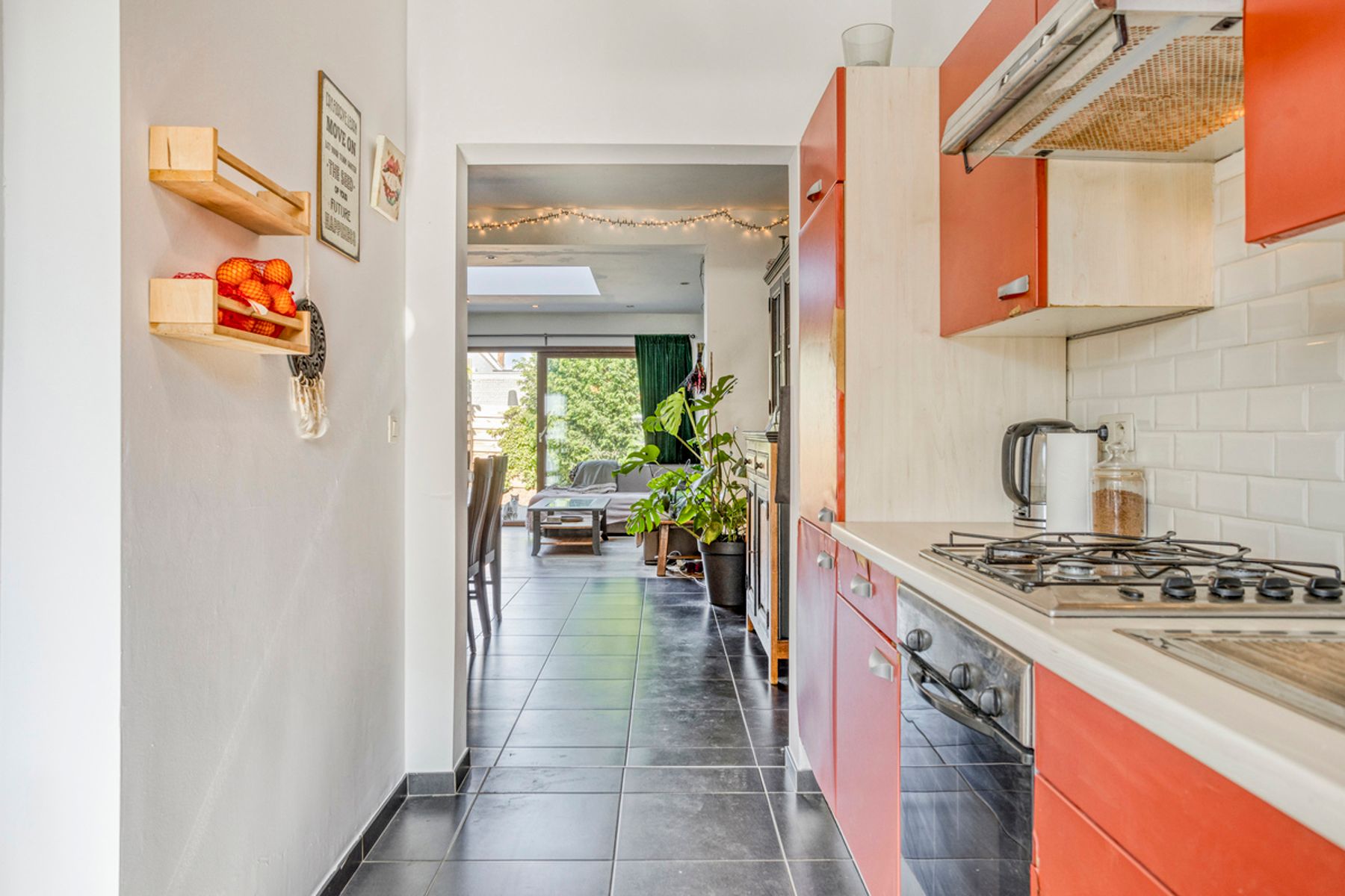 Lichtrijke instapklare woning nabij Vrijbroekpark foto 8