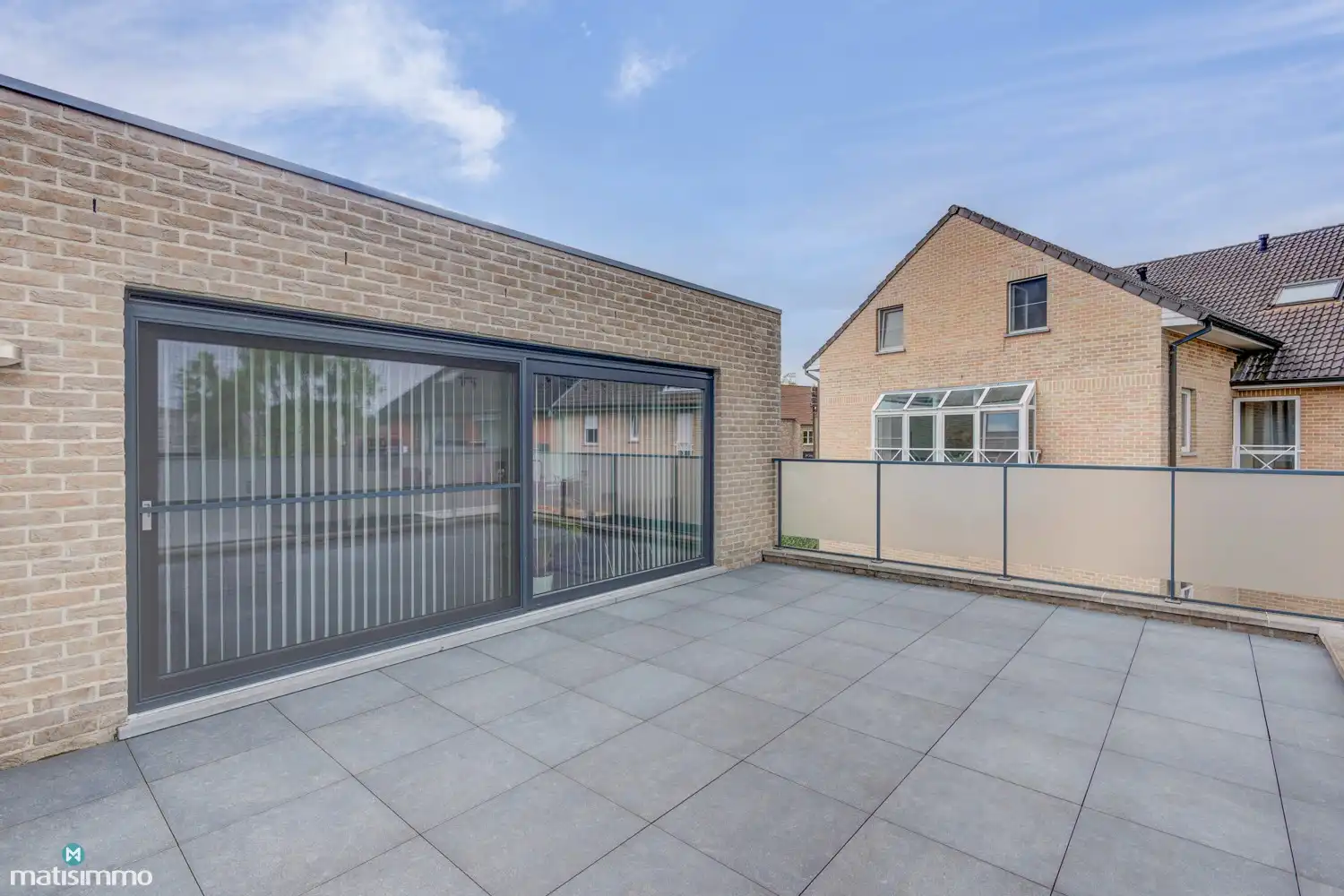 INSTAPKLAAR APPARTEMENT MET 2 SLAAPKAMERS, RUIM TERRAS EN PARKEERPLAATS TE SCHOONBEEK foto 13