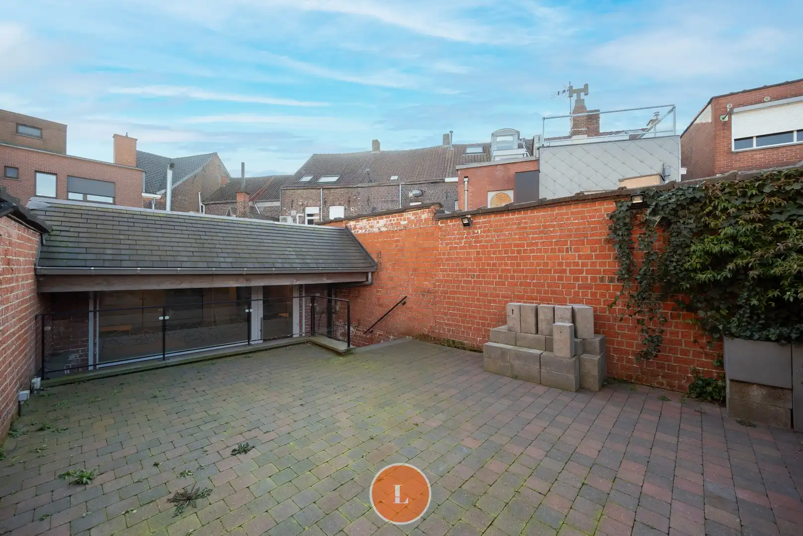 handelspand met woonst foto 10