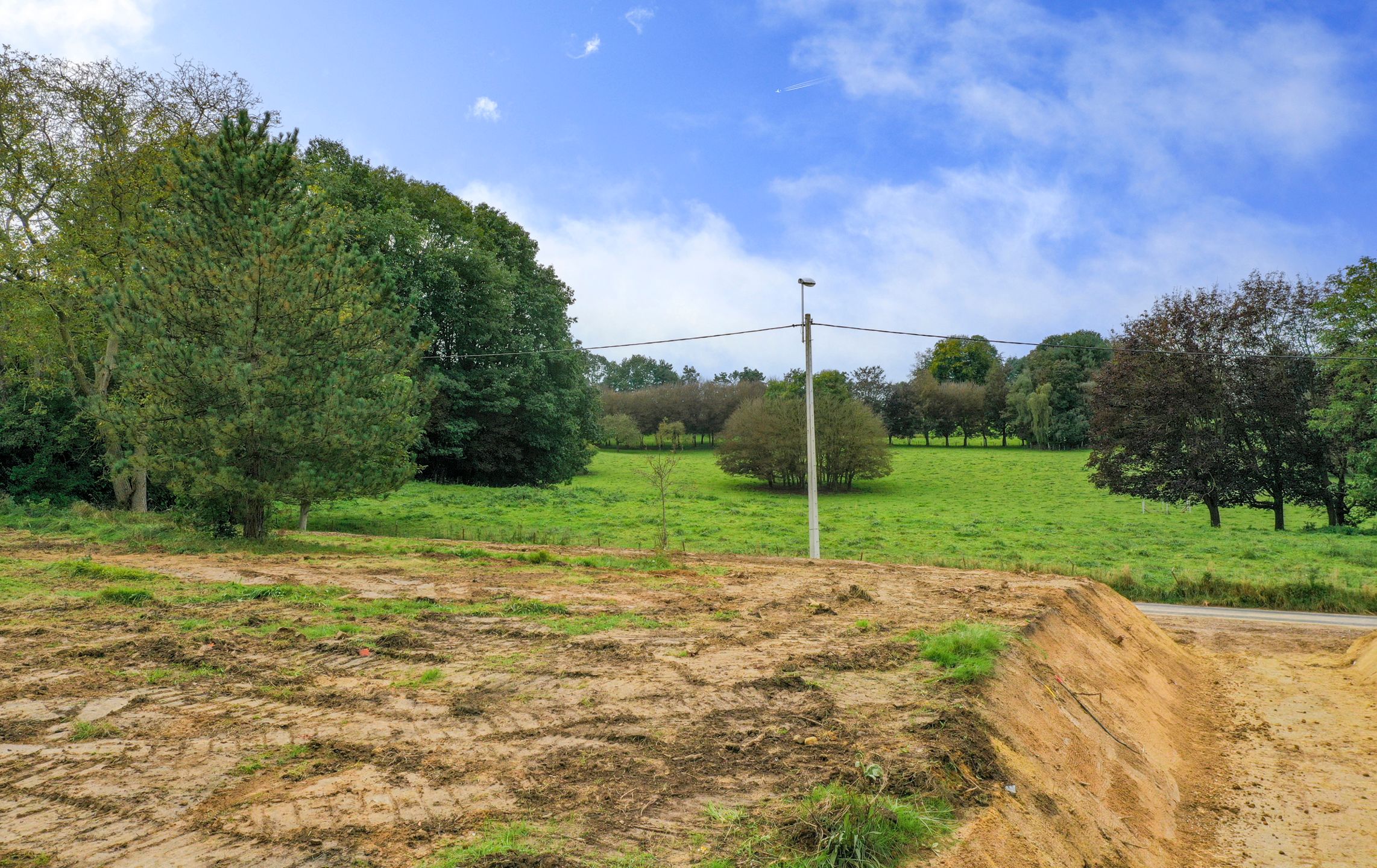 Bouwgrond van 889m² voor villa met prachtige verzichten foto 5