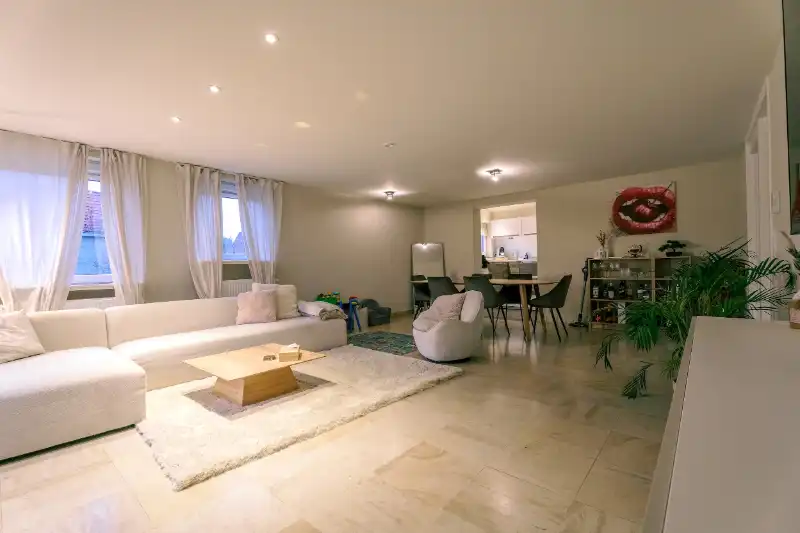 Heel ruim appartement (175 m2) met terras van 35m2 in Sint-Martens-Latem foto 3