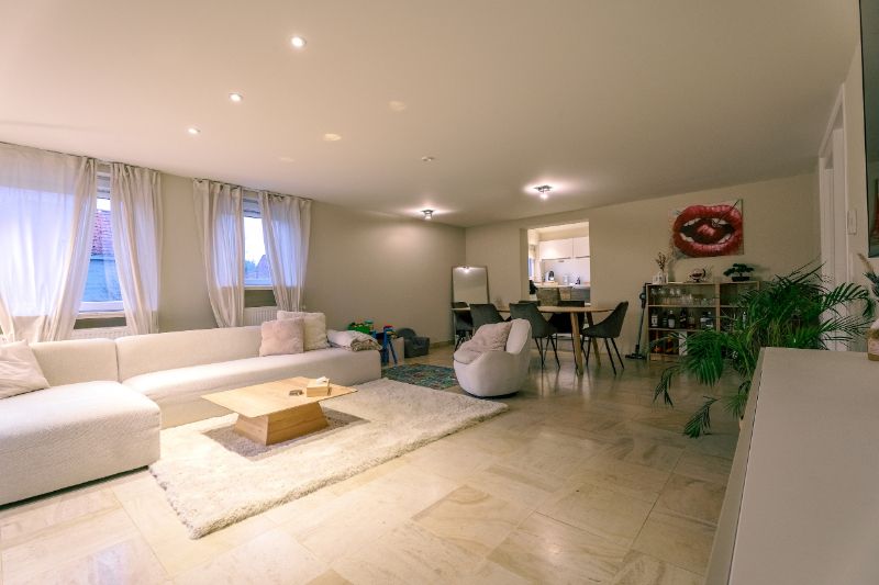 Heel ruim appartement met terras in Sint-Martens-Latem foto 3