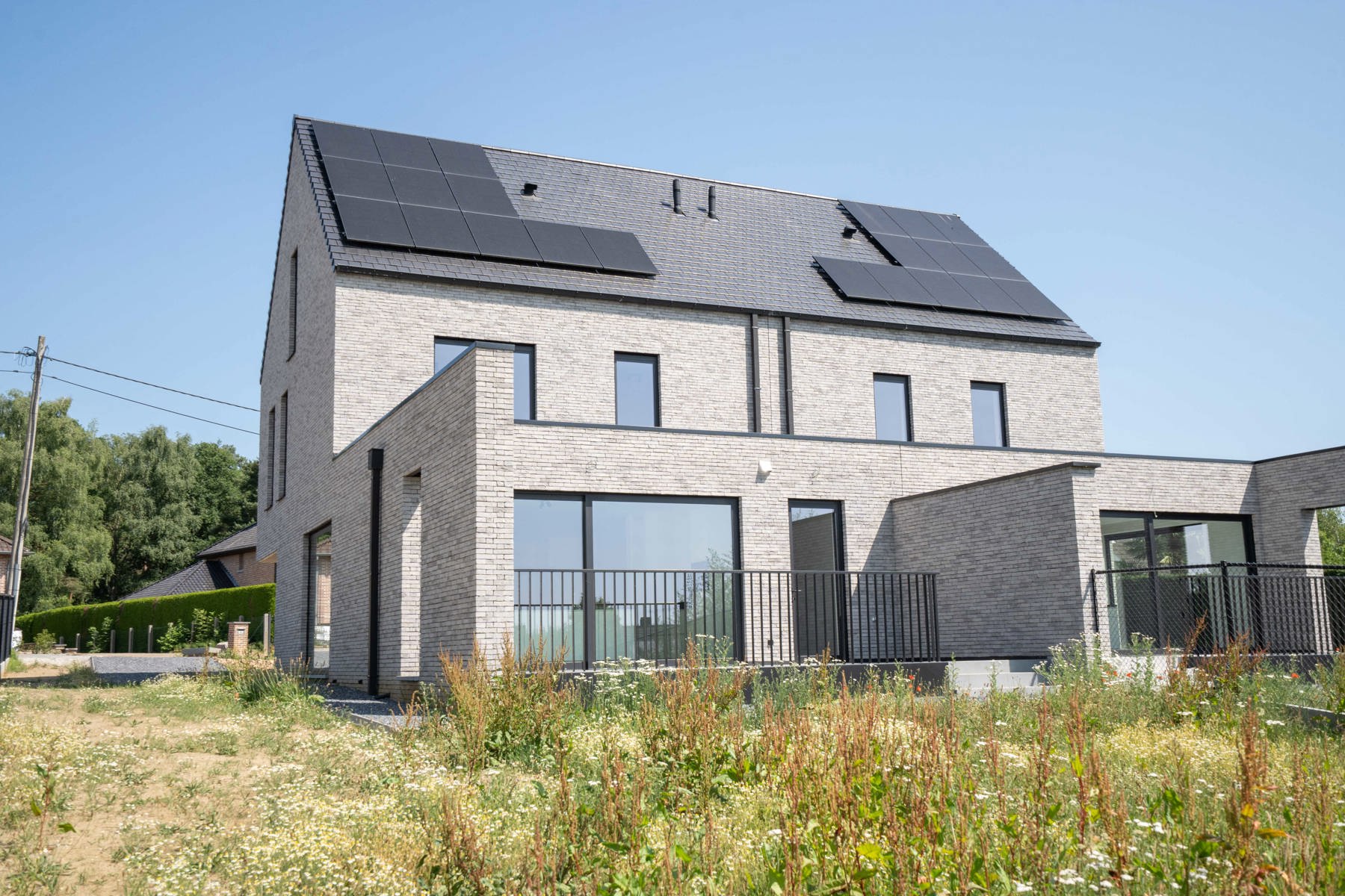 Prachtige nieuwbouwwoning in heel rustige straat te koop! foto 28